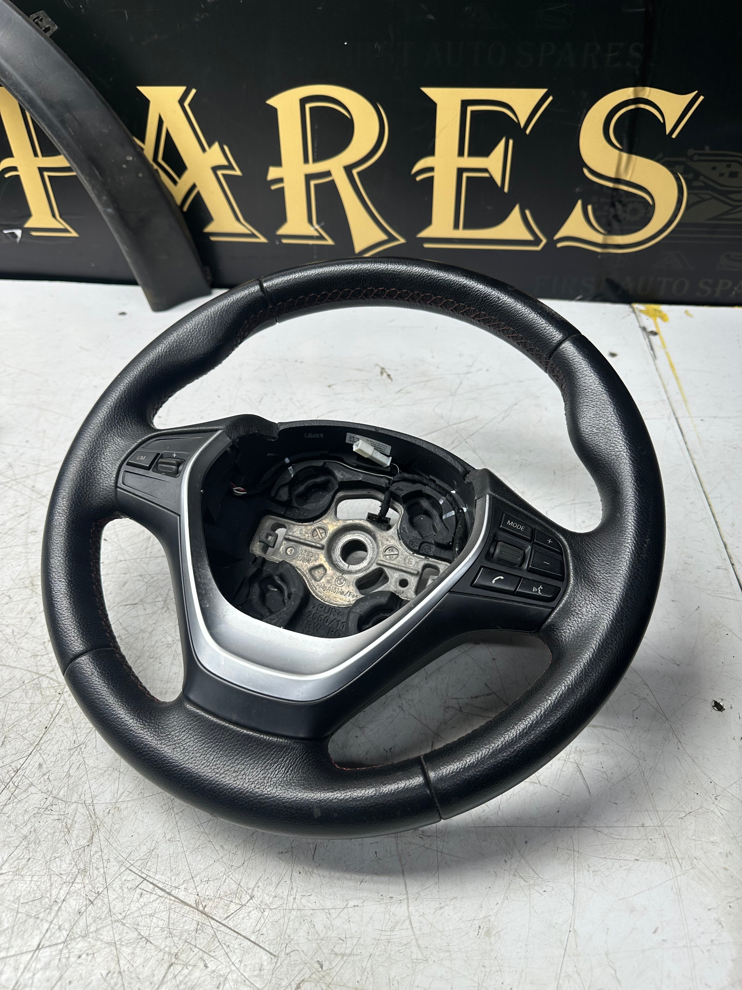 BMW 3 Series F30 2015 Steering Wheel (7984979) (3-369-PL7-1)