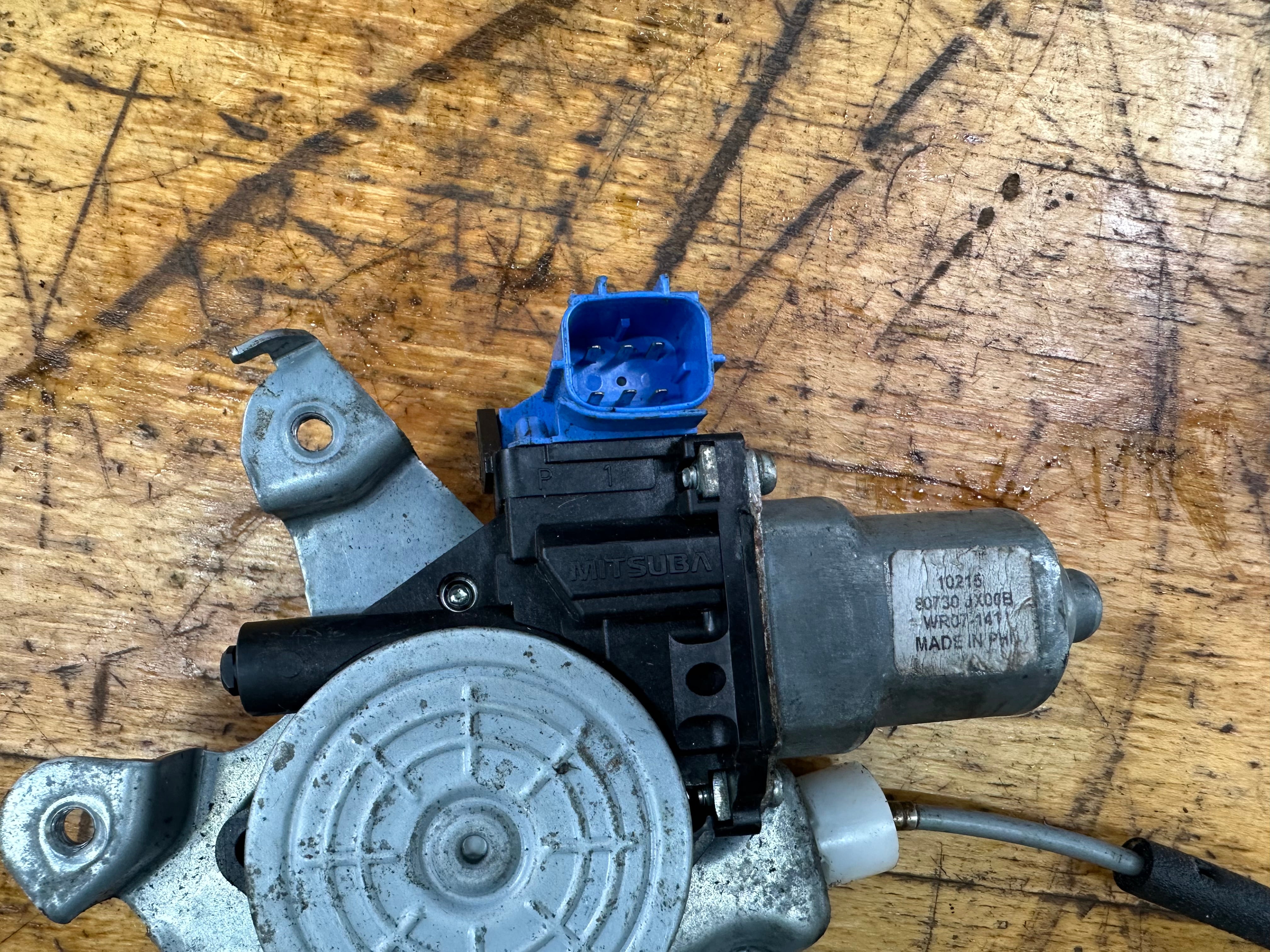 Nissan Juke 2010-2014 Right Front O/S/F Window Regulator (80730JX00B) (WR07-141)