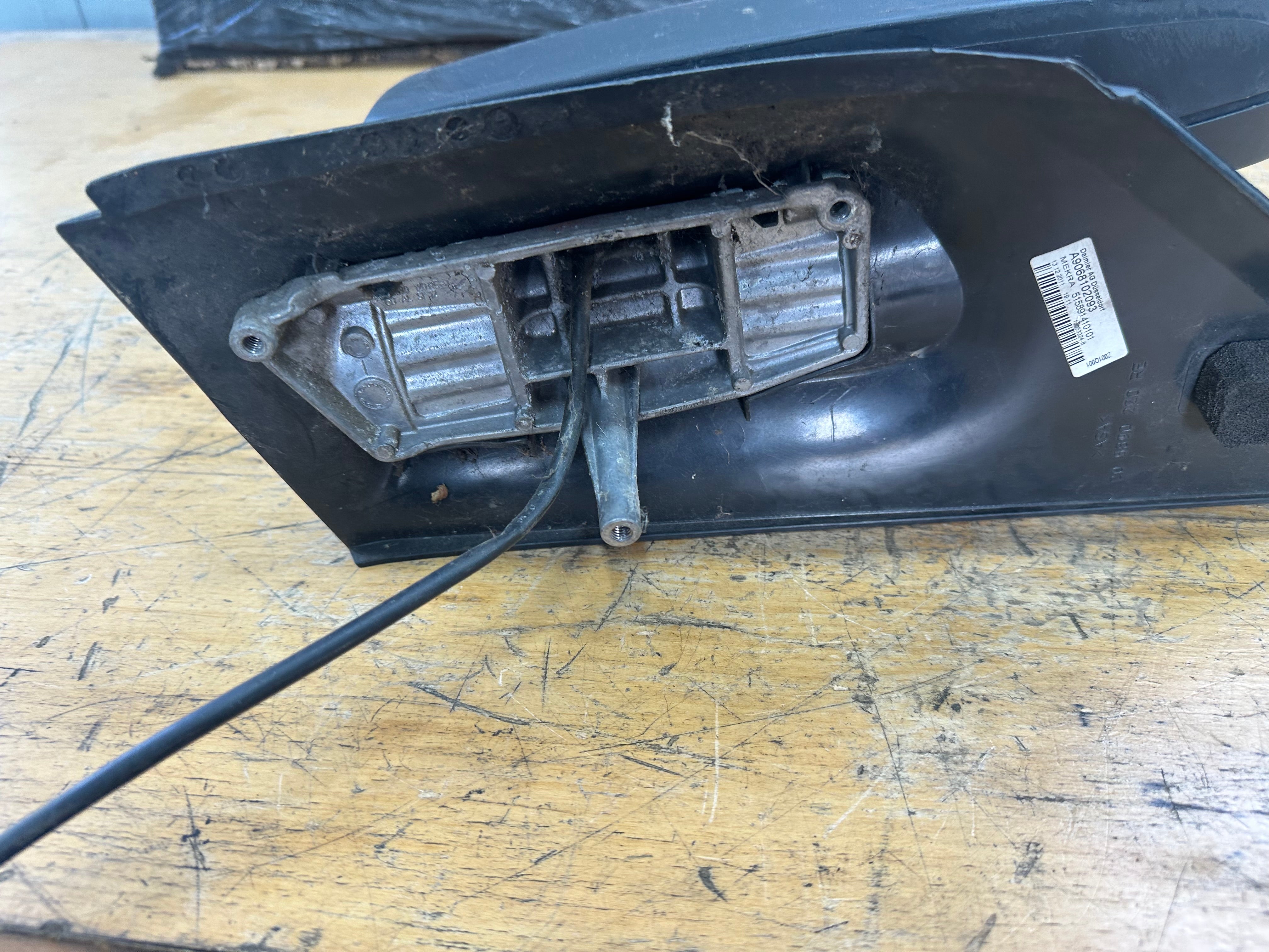 Mercedes Sprinter 2015 W906 Driver’s Right Wing Mirror (A9068102093)
