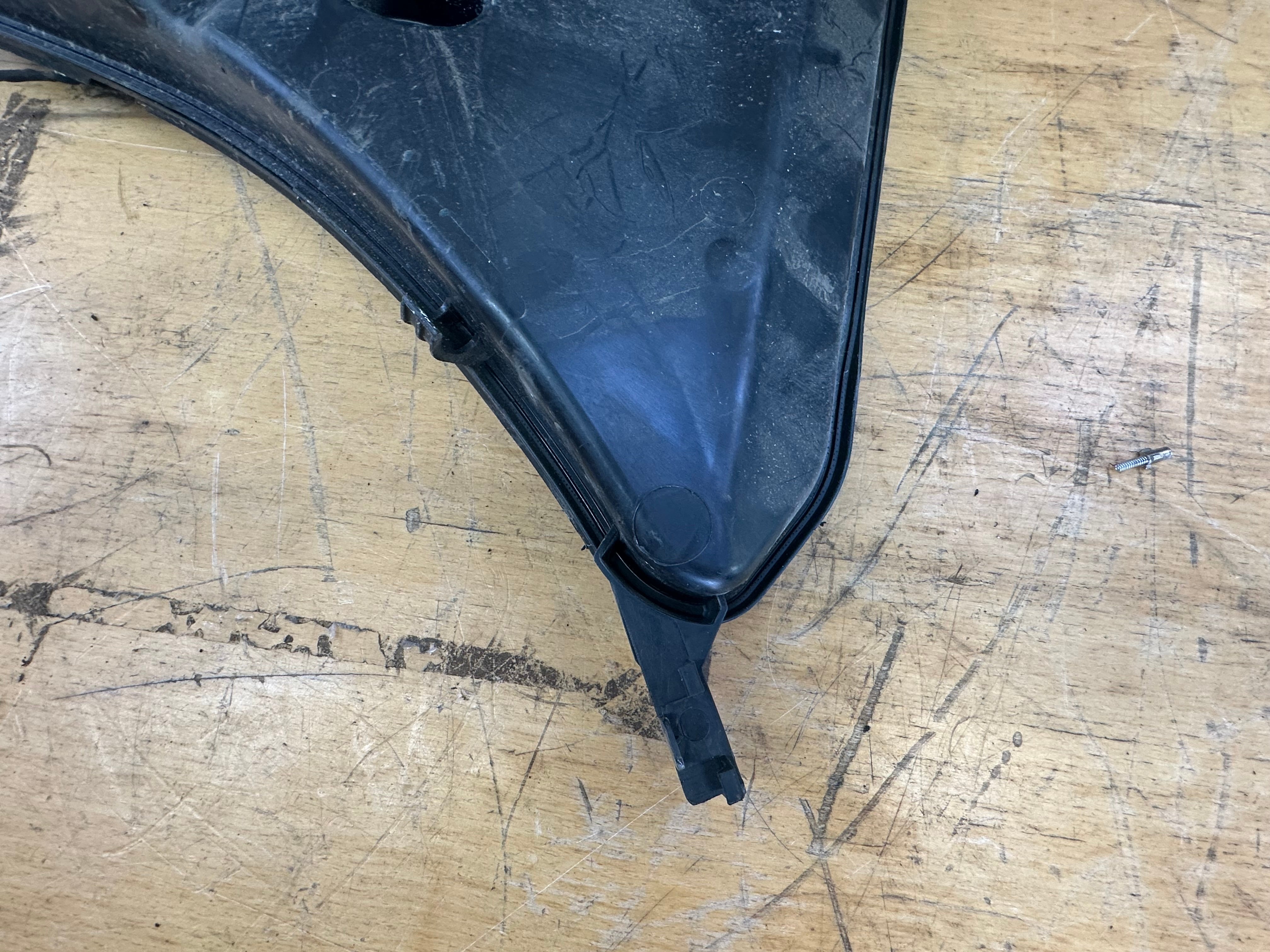 BMW 5 Series G30 Windscreen Washer Bottle (105435-12) (105435) (7377035)