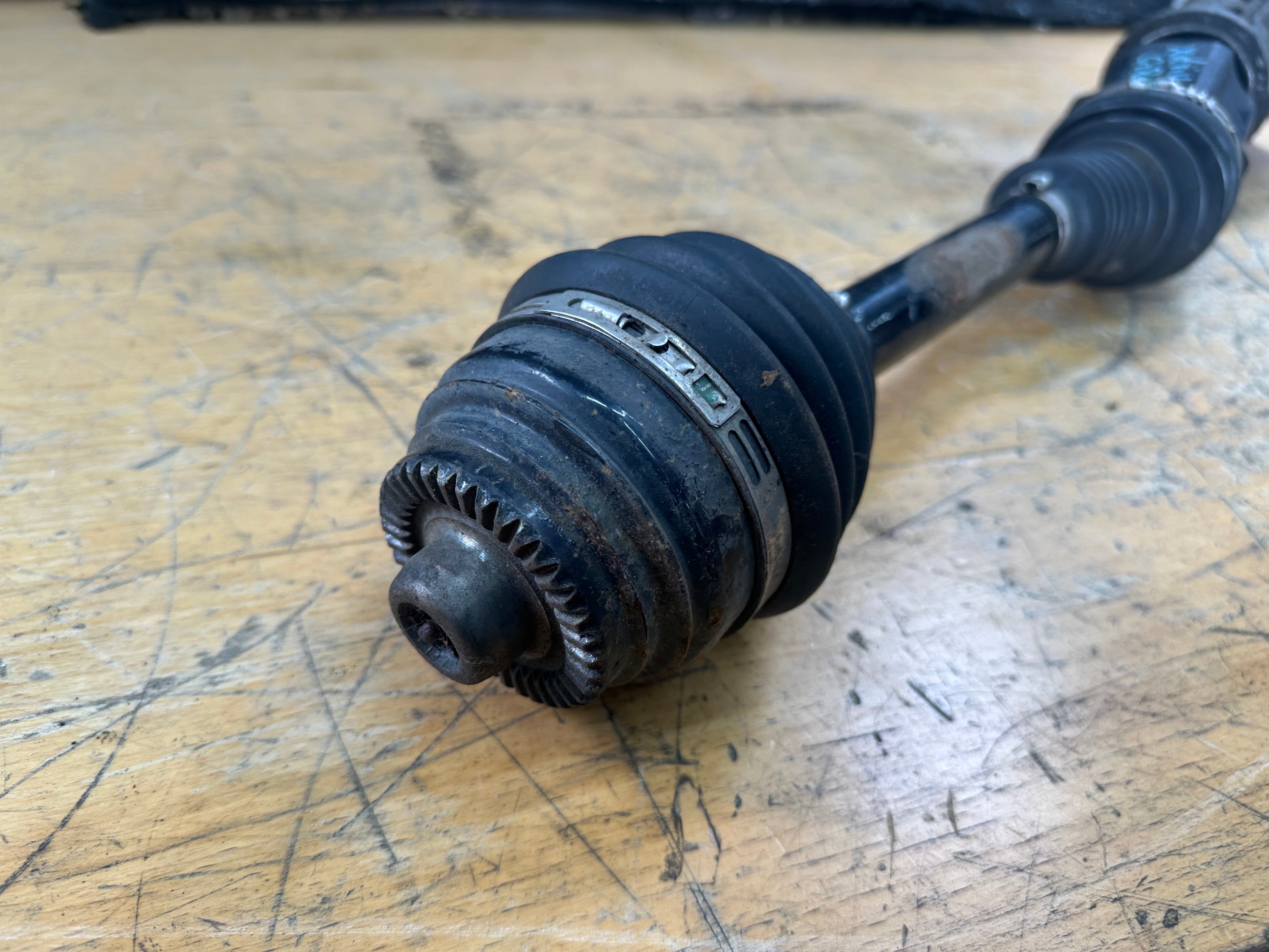 BMW 3 Series G20 xDrive 2019 Front Right Driver’s O/S/F Driveshaft (8682366)