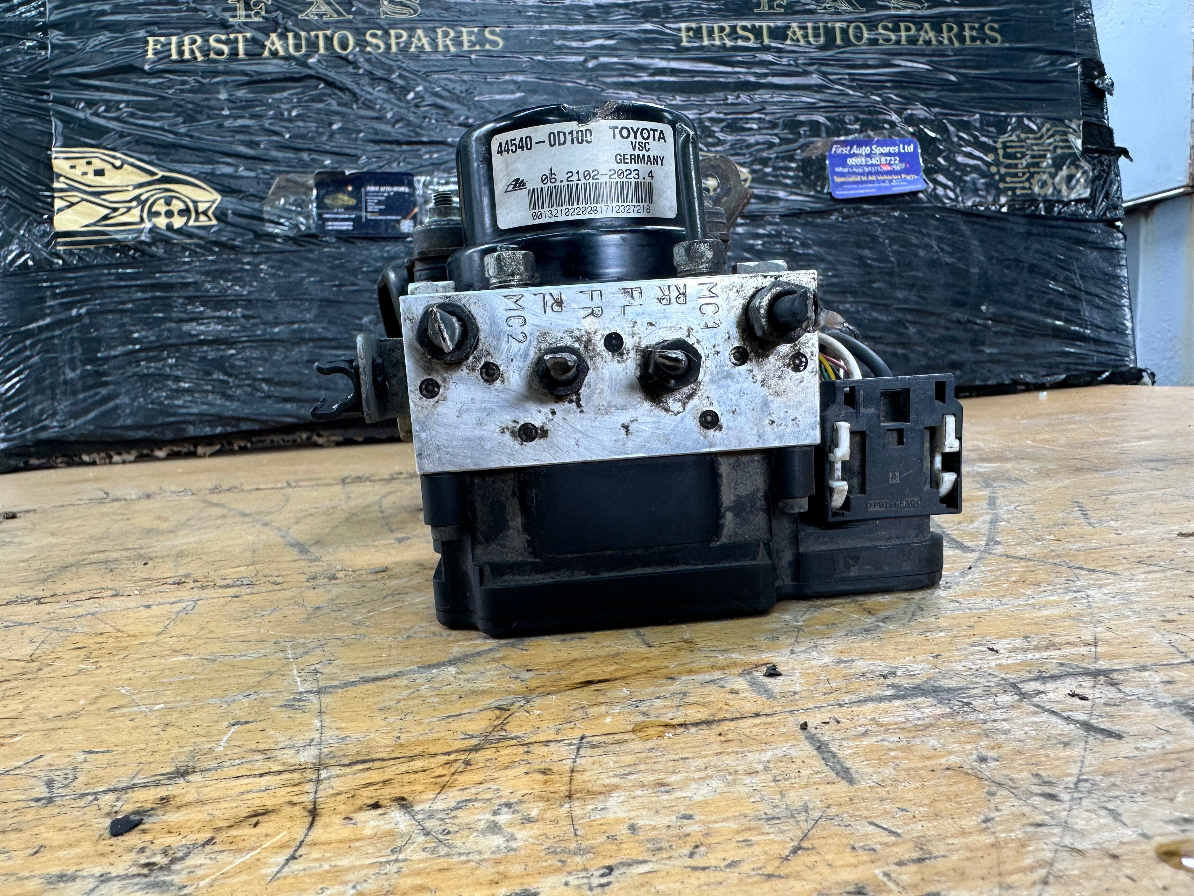 Toyota Yaris 2013 Mk3 ABS Pump (44540-0D100) (89541-0D170)