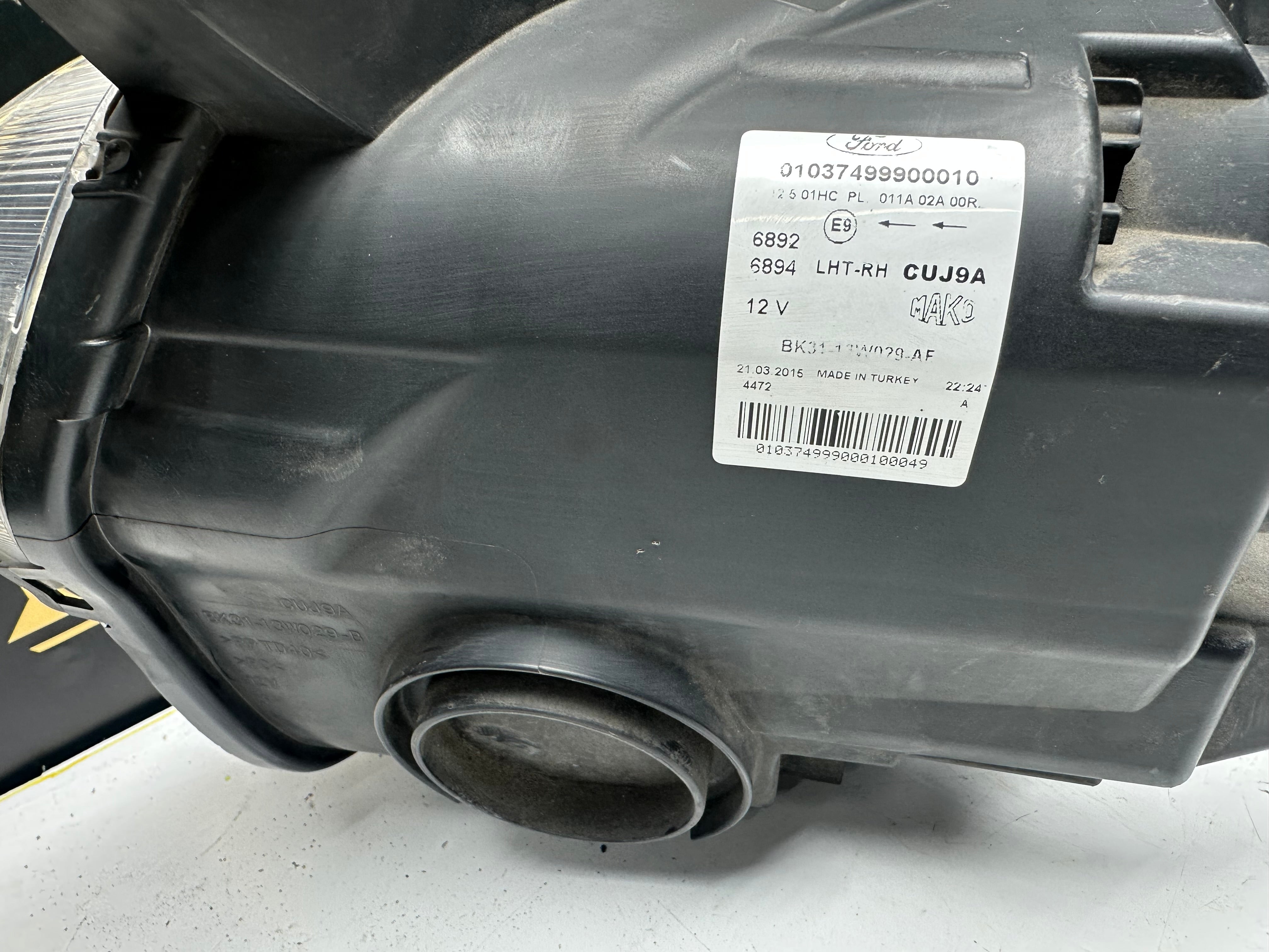 Ford Transit Mk8 Right Headlight Headlamp Light 14–20 (BK31-13W029-AF)