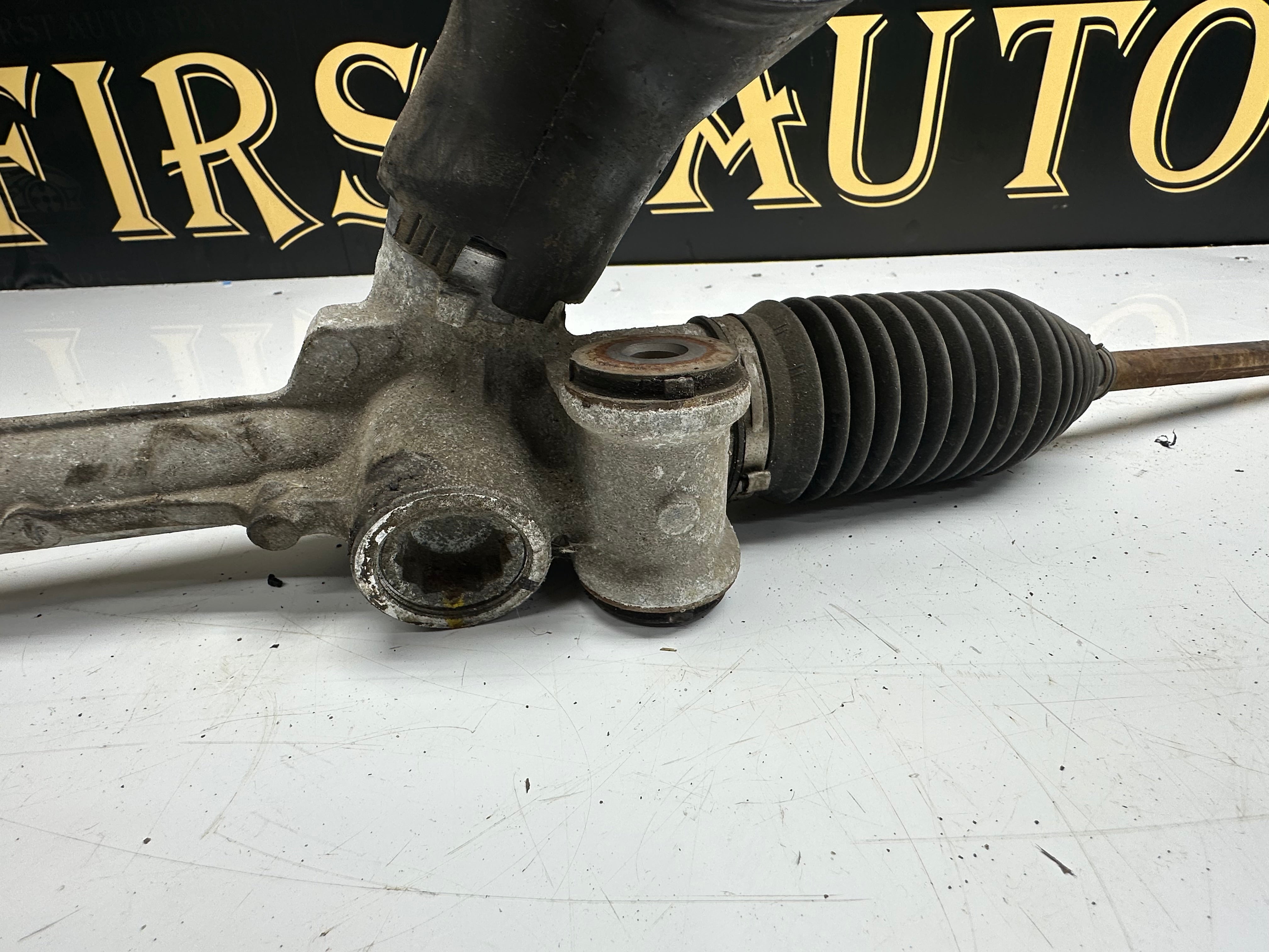 Toyota Yaris Steering rack 2012-2019