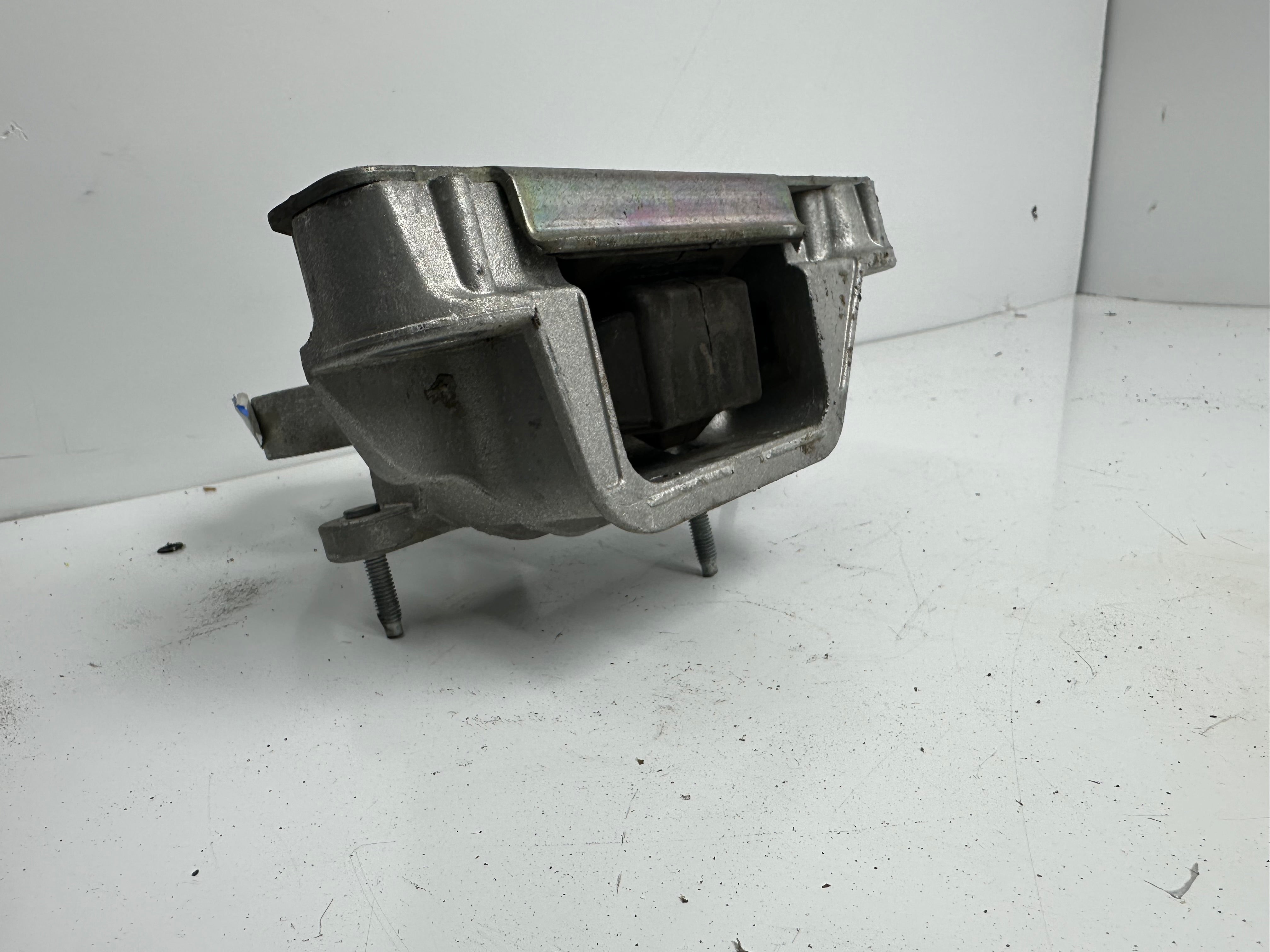 Ford Fiesta Titanium MK8 Gear Box Mount Left (M1B1-7M121-CA)