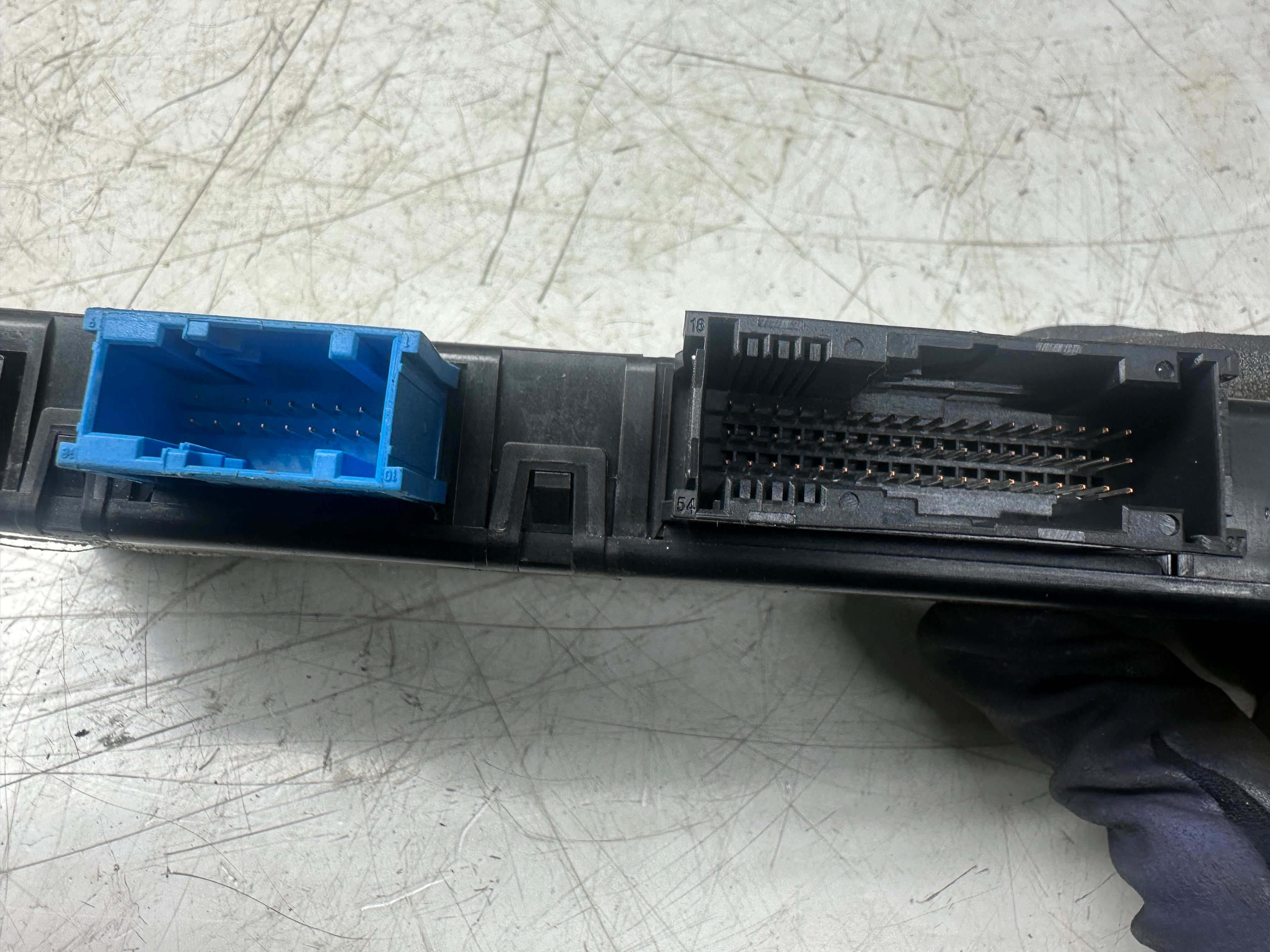 BMW 6 Series F06 2009–2017 Gateway Control Unit (9291451) (61359291451)