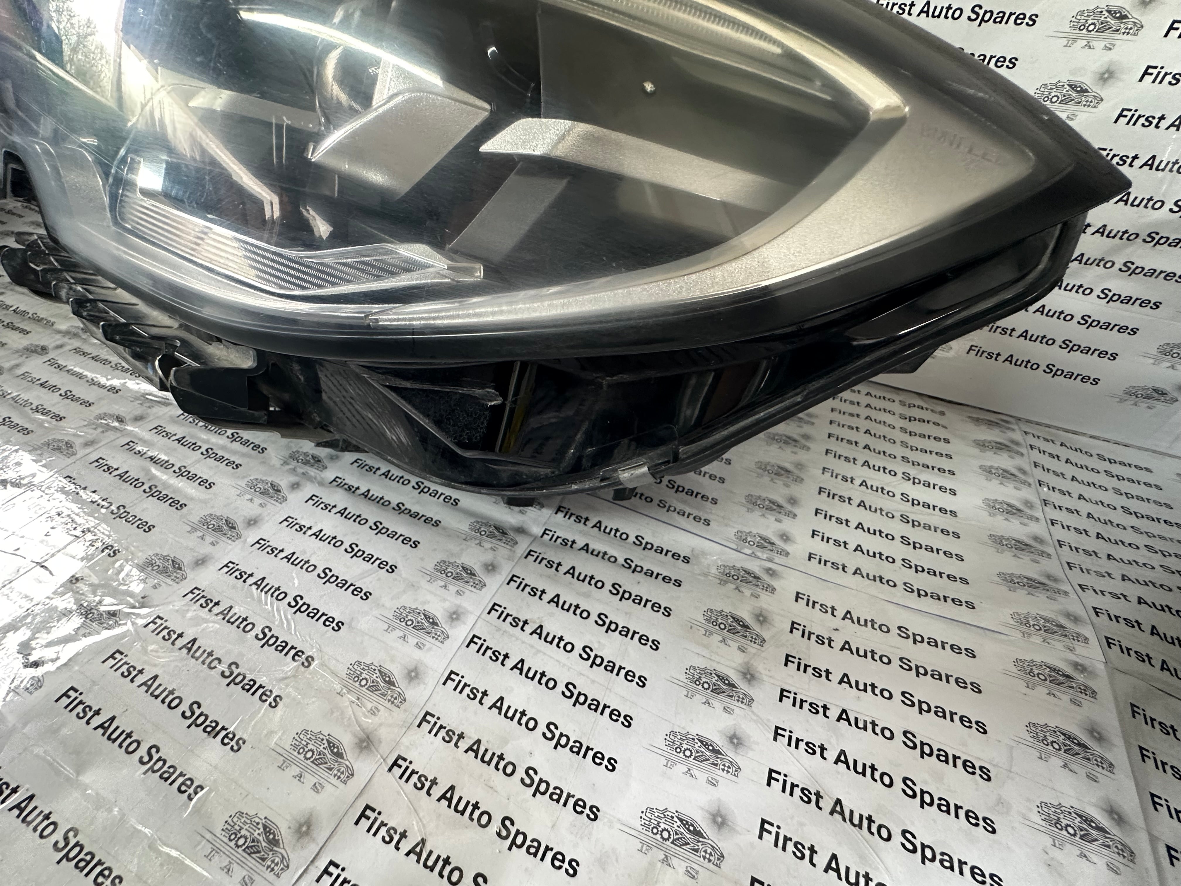 BMW G20 3 Series 330i 2019-2021 Left LED Headlight (9481719-08)