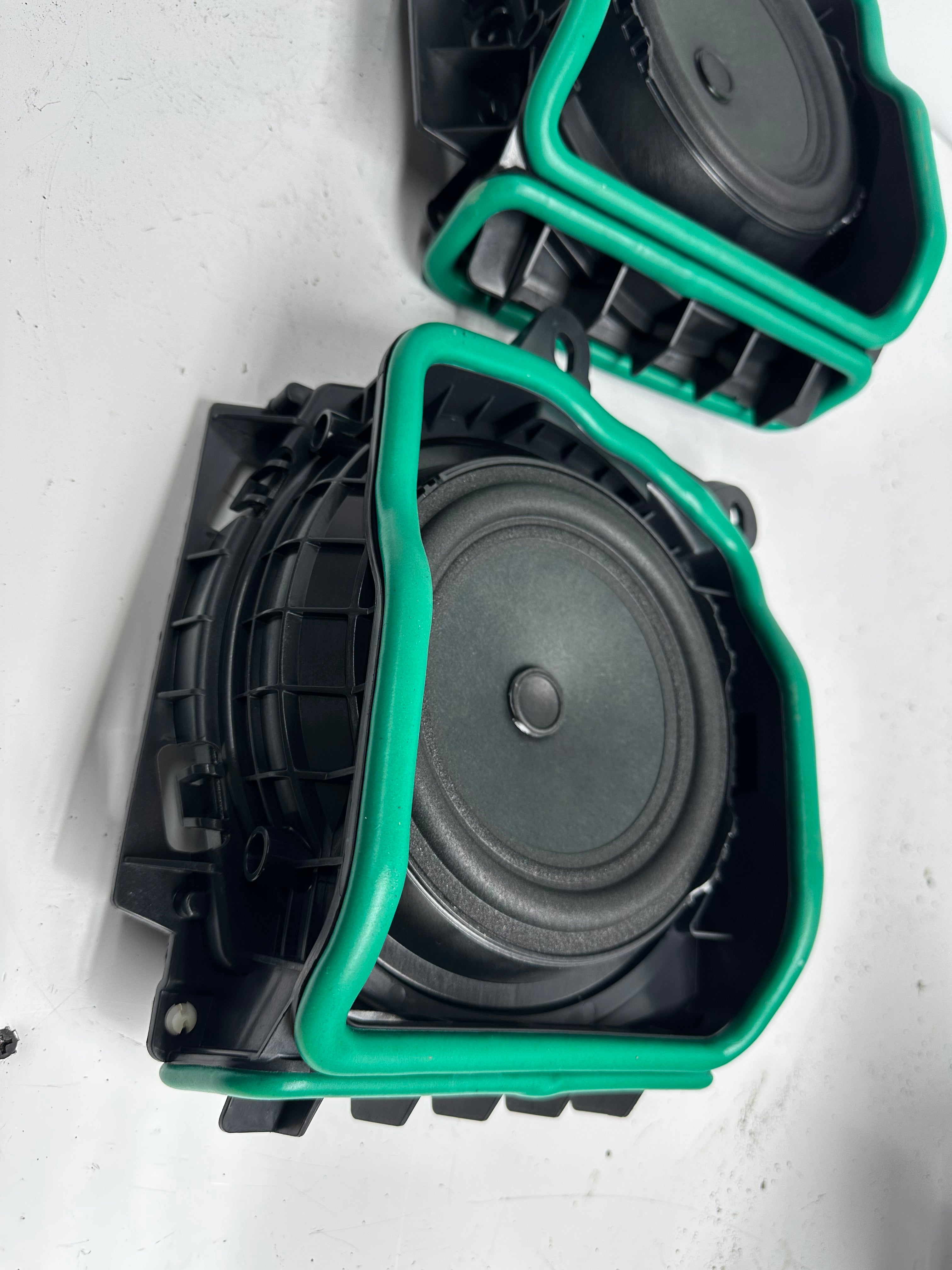 BMW 3 Series G20 G21 Right & Left Subwoofer Bass Speakers (6513 2622566-01) (6513 2622565-01)