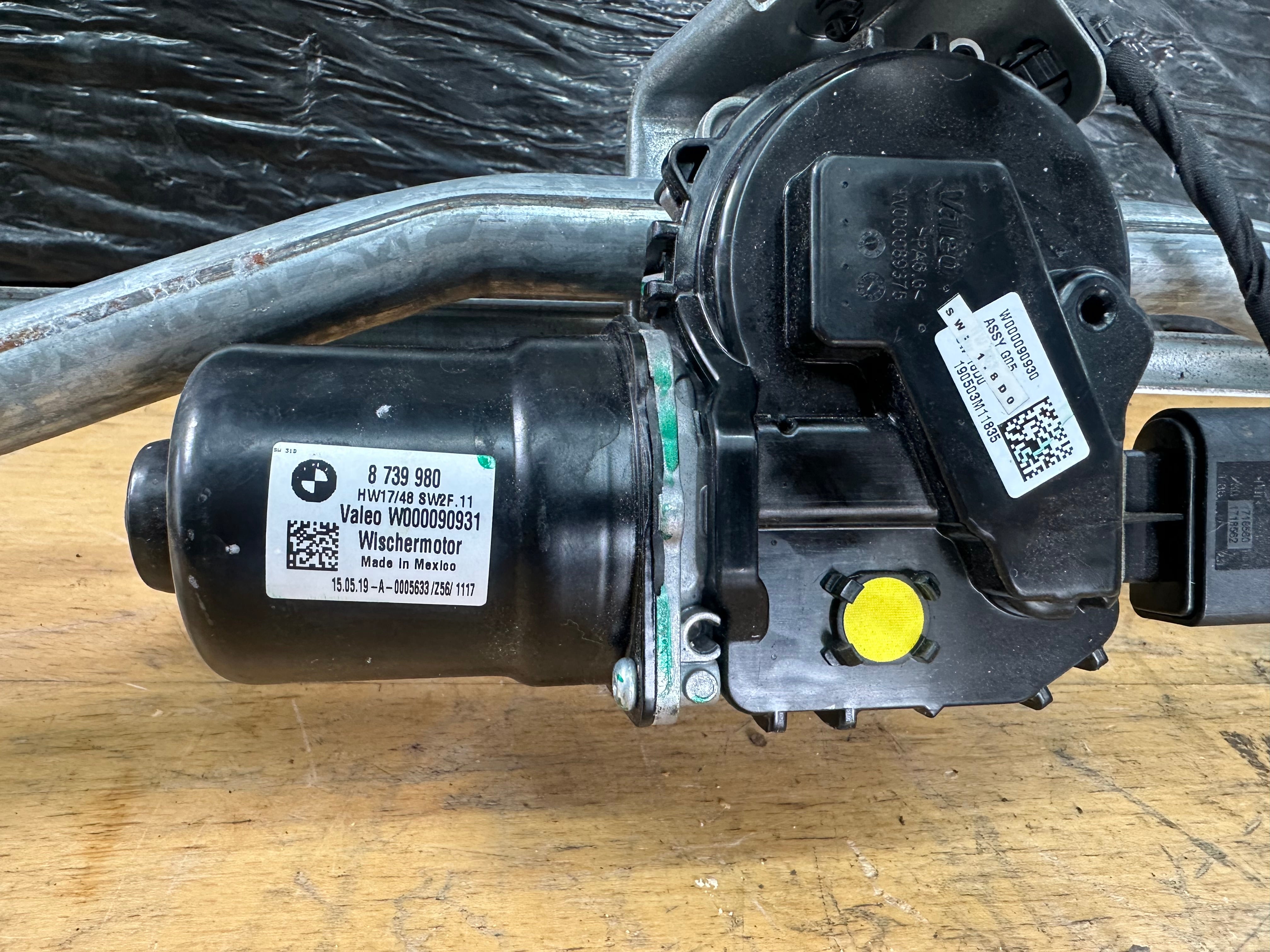 BMW X5 G05 / X6 G06 2019 Front Window Motor Regulator & Linkage (8739980)