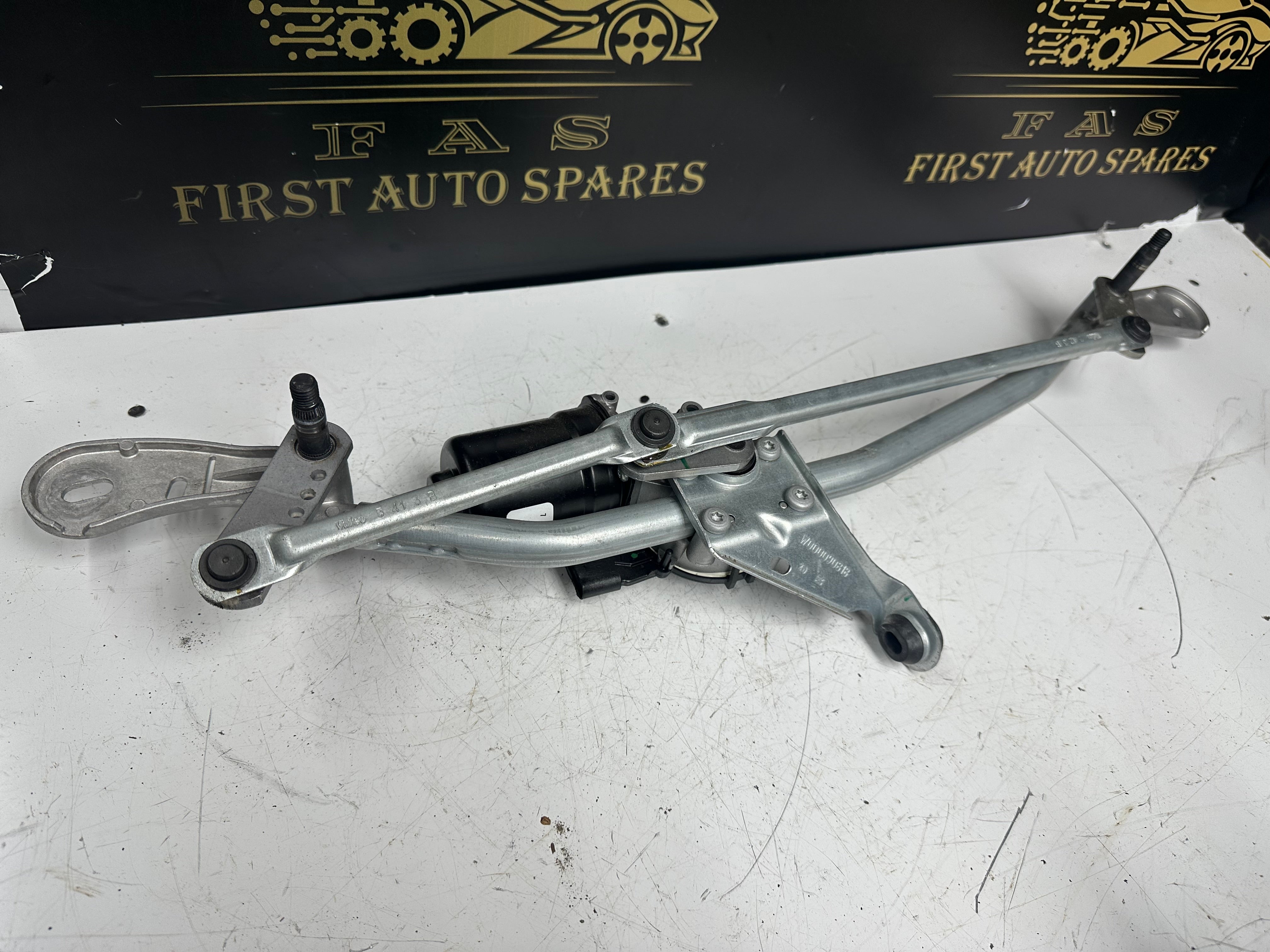 BMW 3 Series Front Windscreen Wiper Motor & Linkage (W000090851) (W000090818)