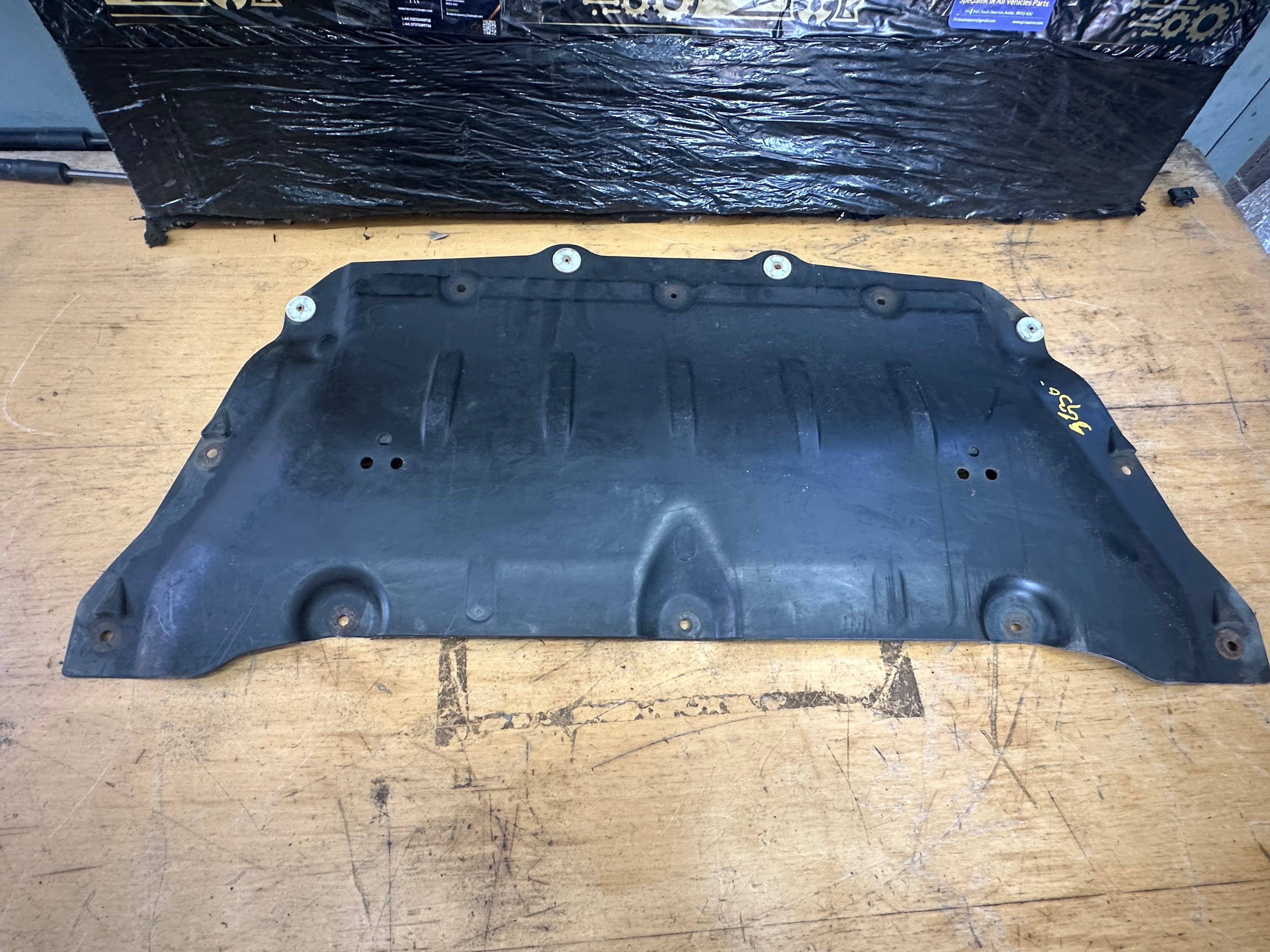 BMW G11 G30 Steering Gear Rack Cover Underbonnet Panel Insulation RWD (7363730)