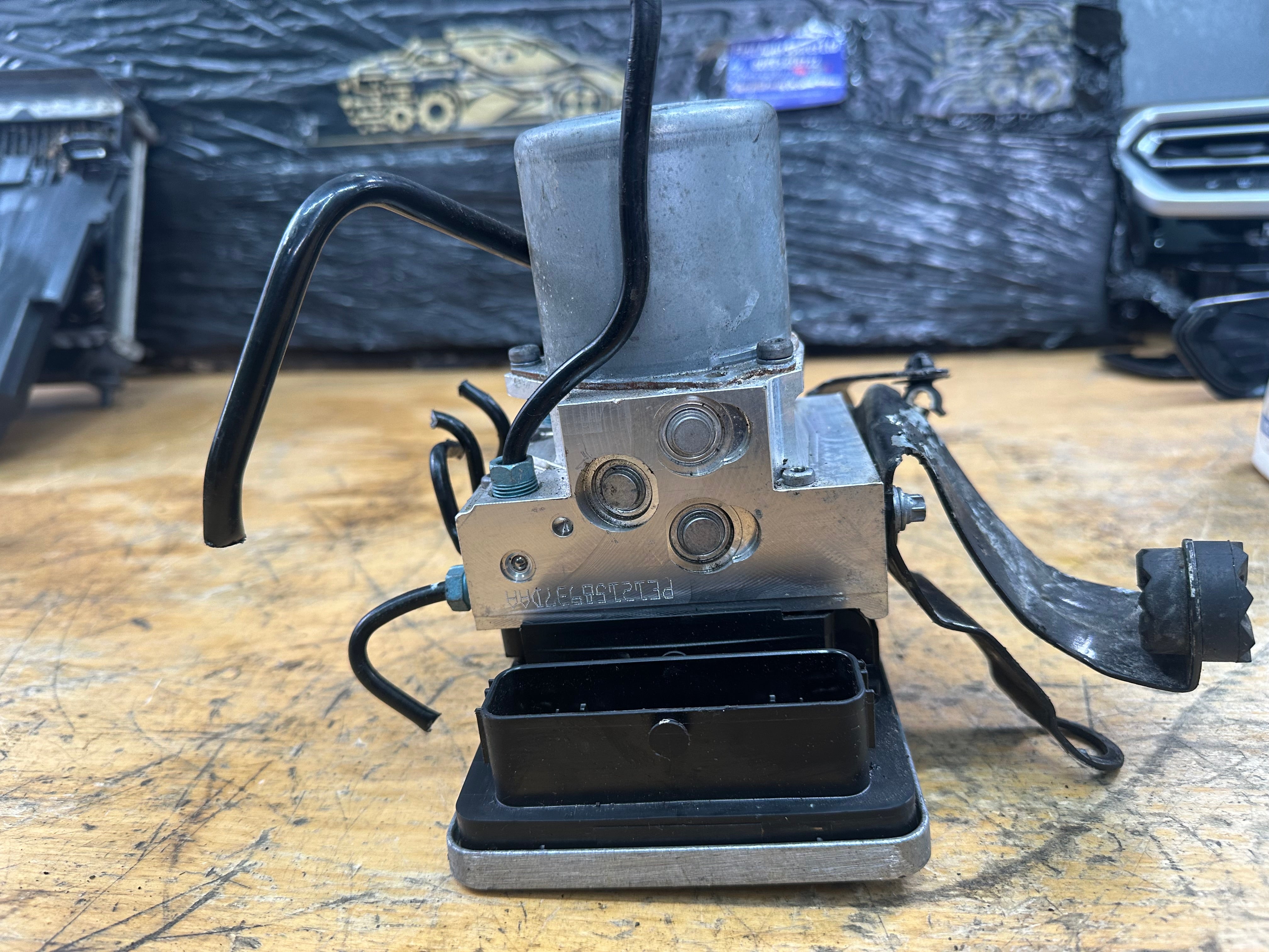 BMW 5 Series G30 G31 ABS Pump with Module (5A35858) (5A35859) (231220-10)