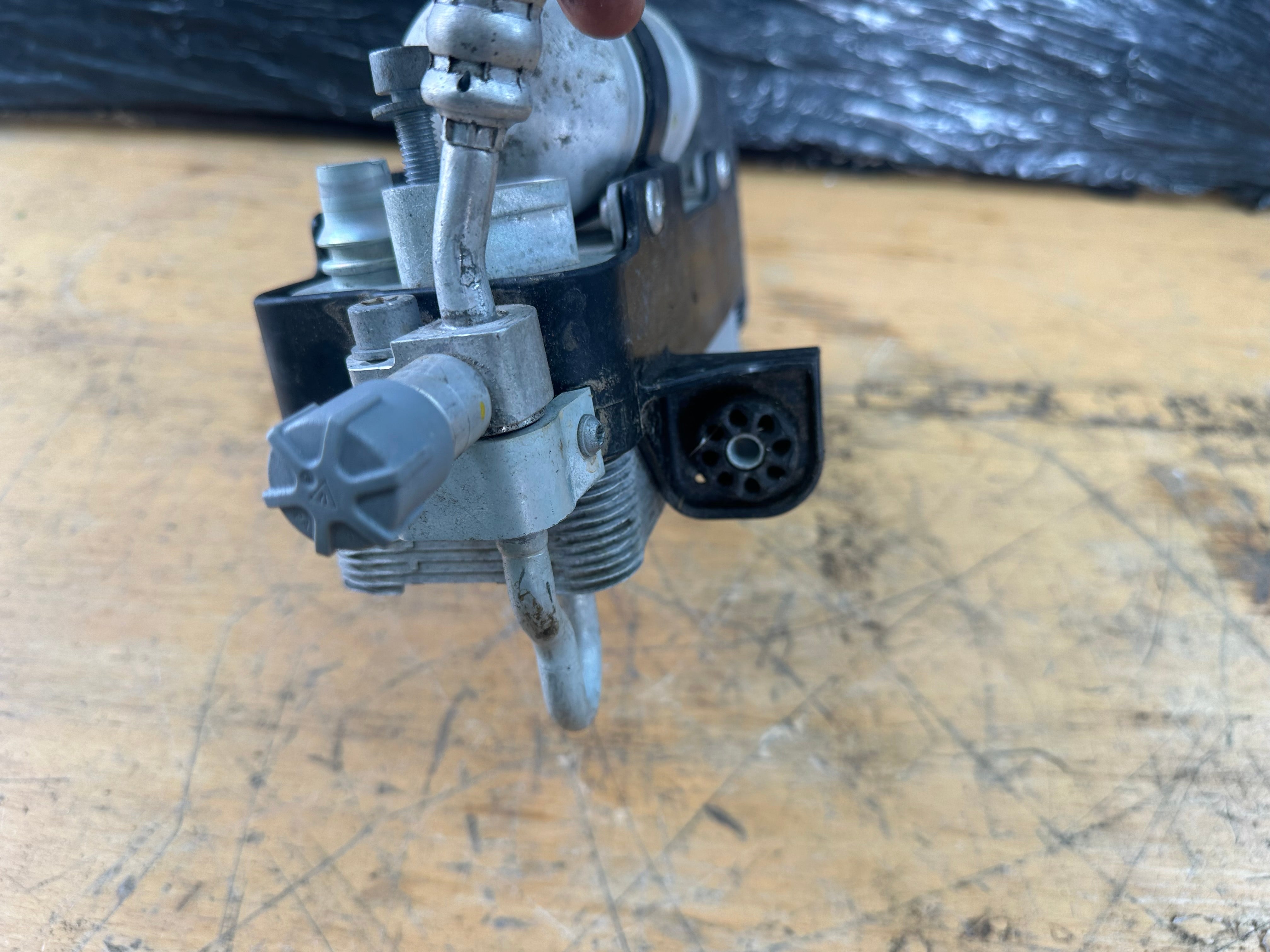 BMW 5 Series 540i xDrive G30 A/C Air Condition Condenser With Dryer (6842989-01)