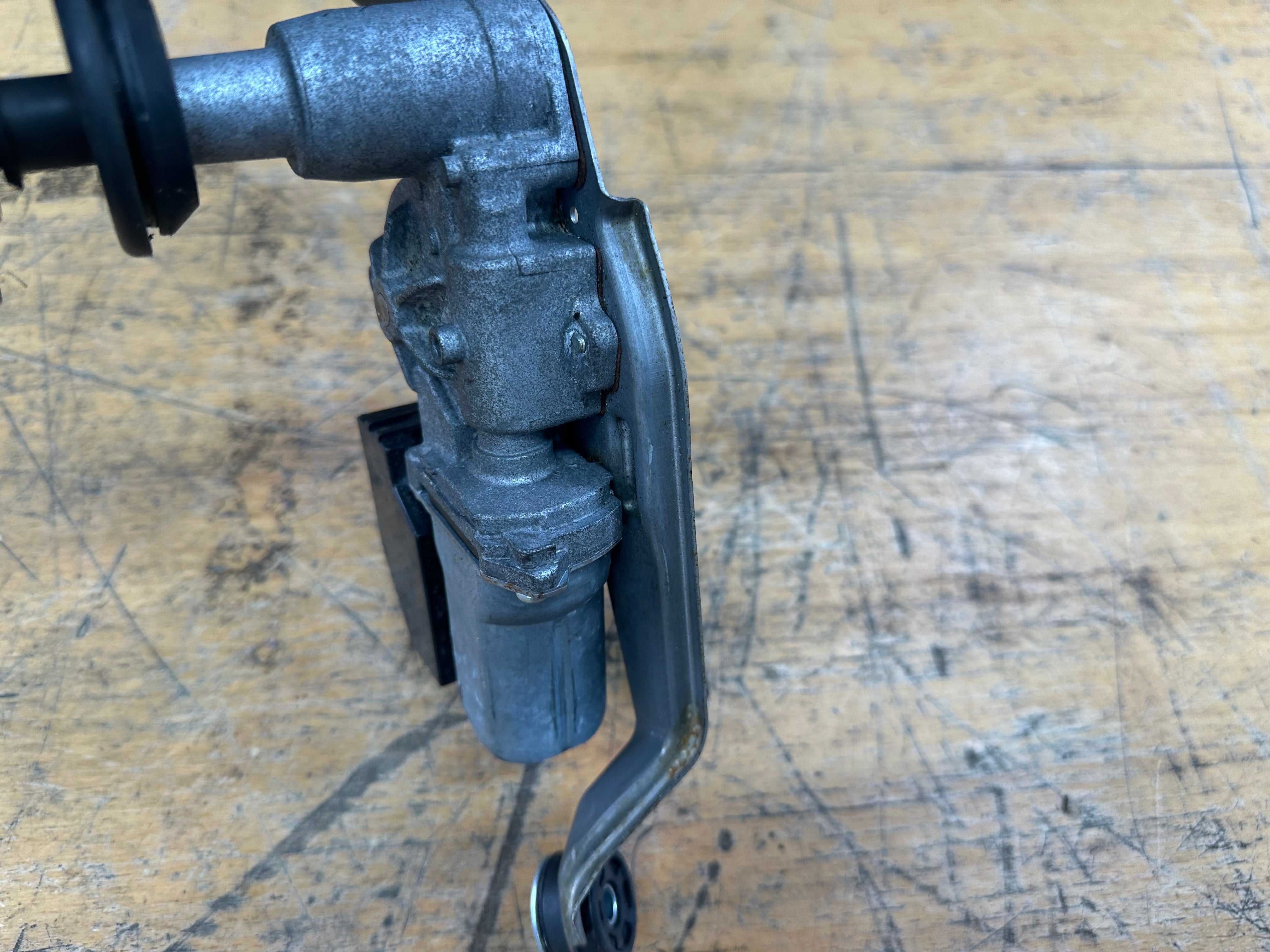 Toyota RAV-4 2022 Wiper Motor with Blade Rear (85130-42101) (259600-3850)