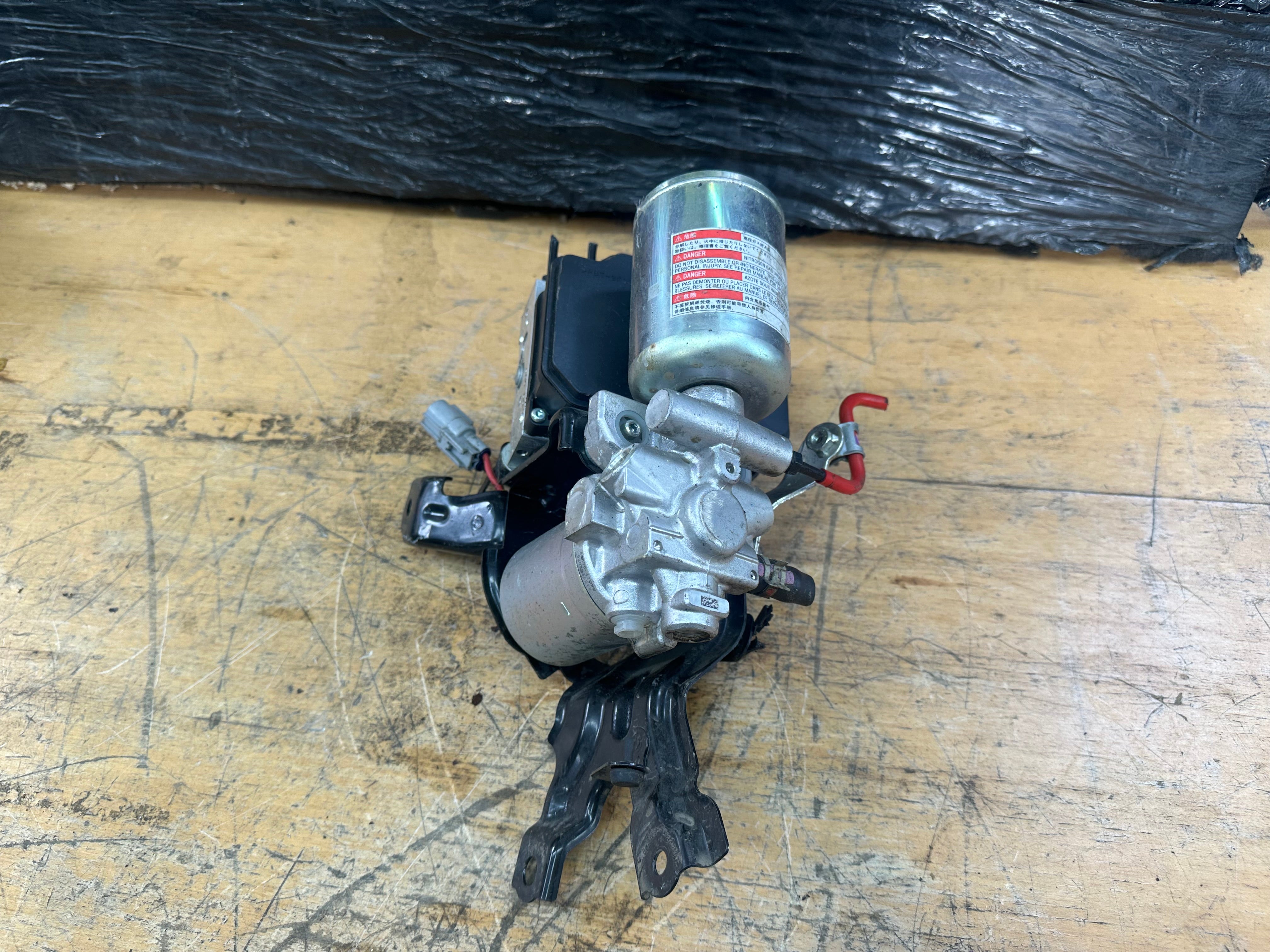 Toyota RAV4 2019-2023 Brake Booster ABS Pump (47070-42070) (44510-42220)