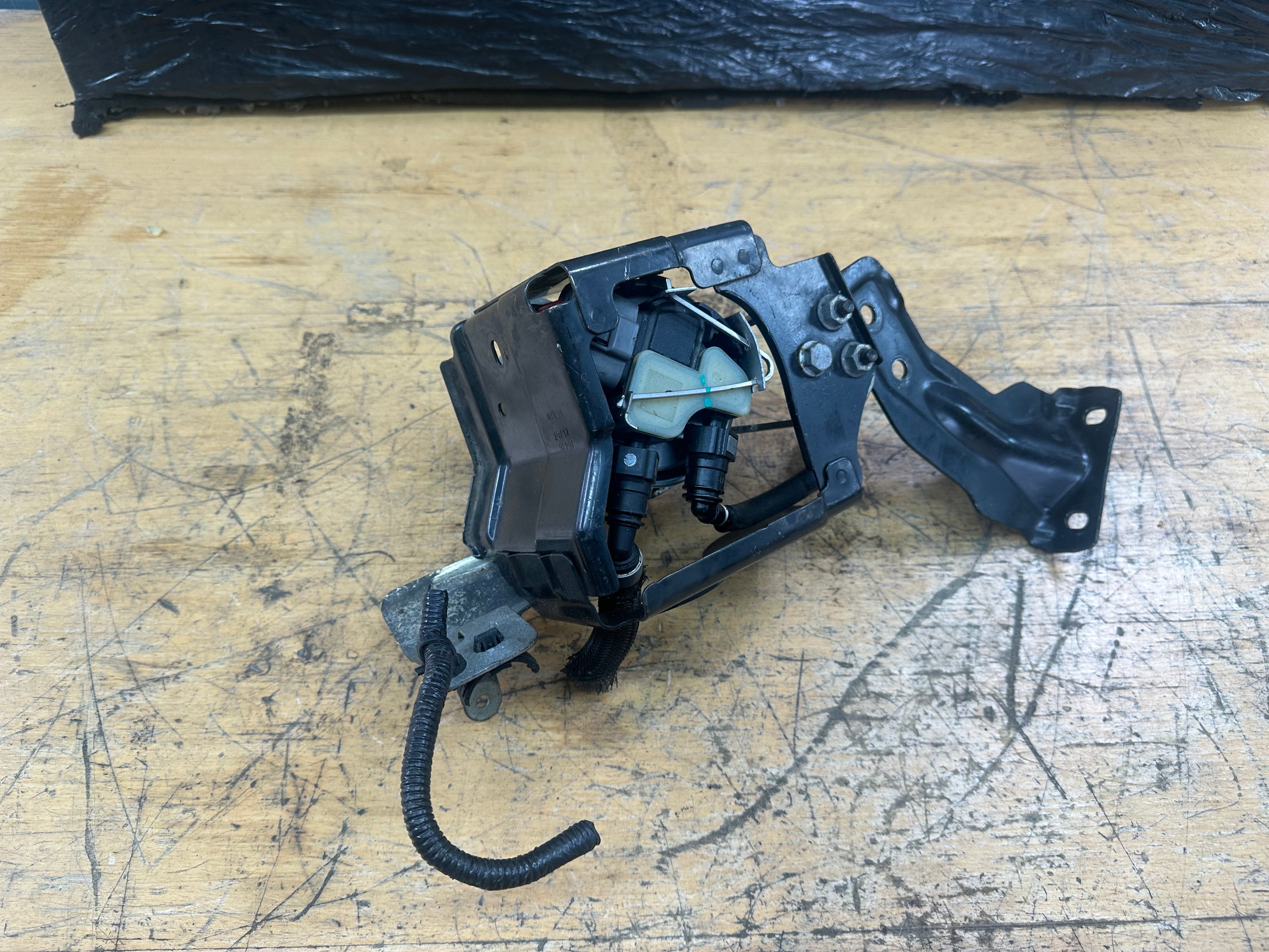 Renault Kadjar / Nissan Qashqai 2018 Diesel Fuel Filter and Housing (16400-4EA1B)