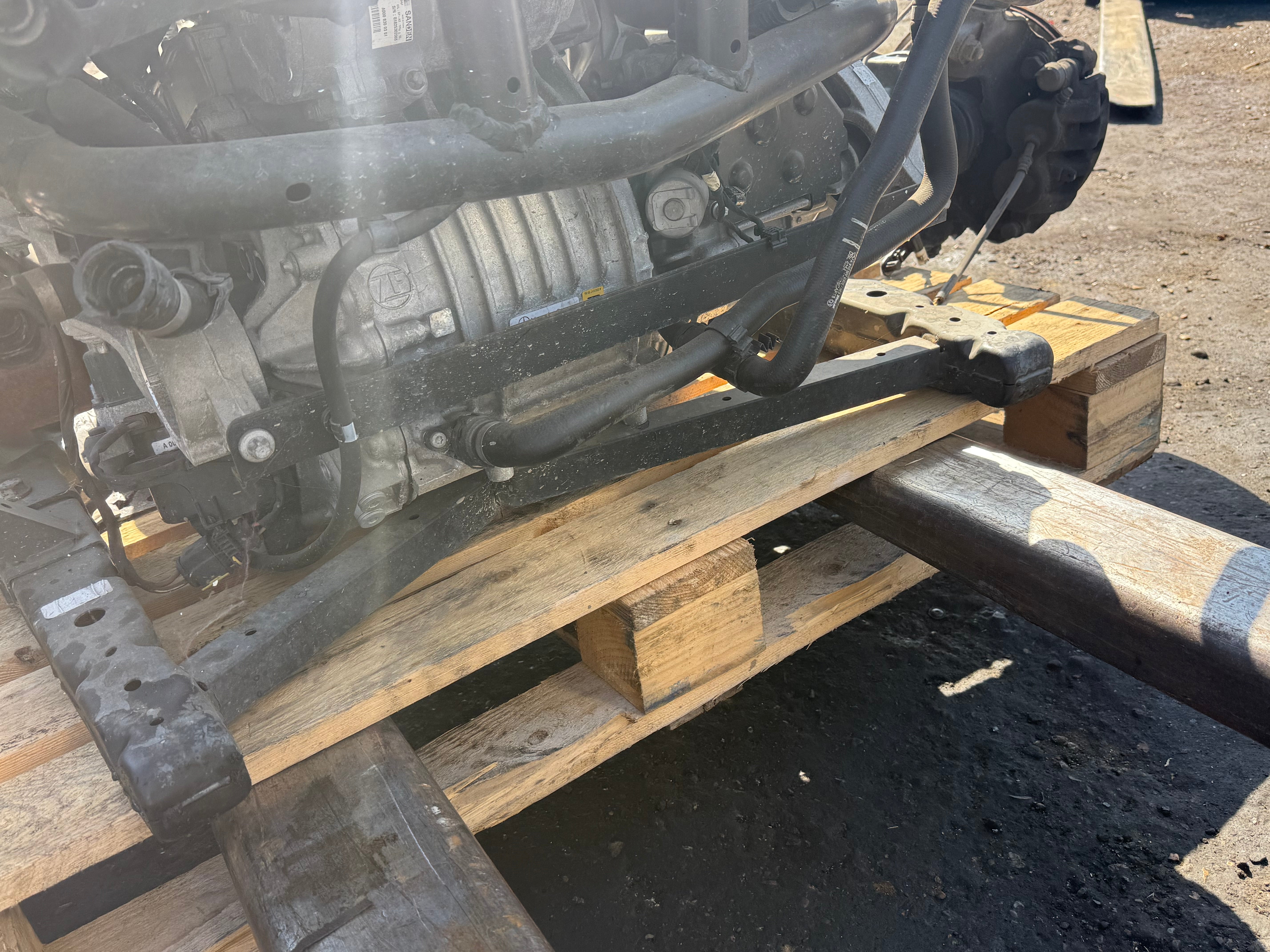 Mercedes Sprinter MK3 (W907) Front Electric Motor