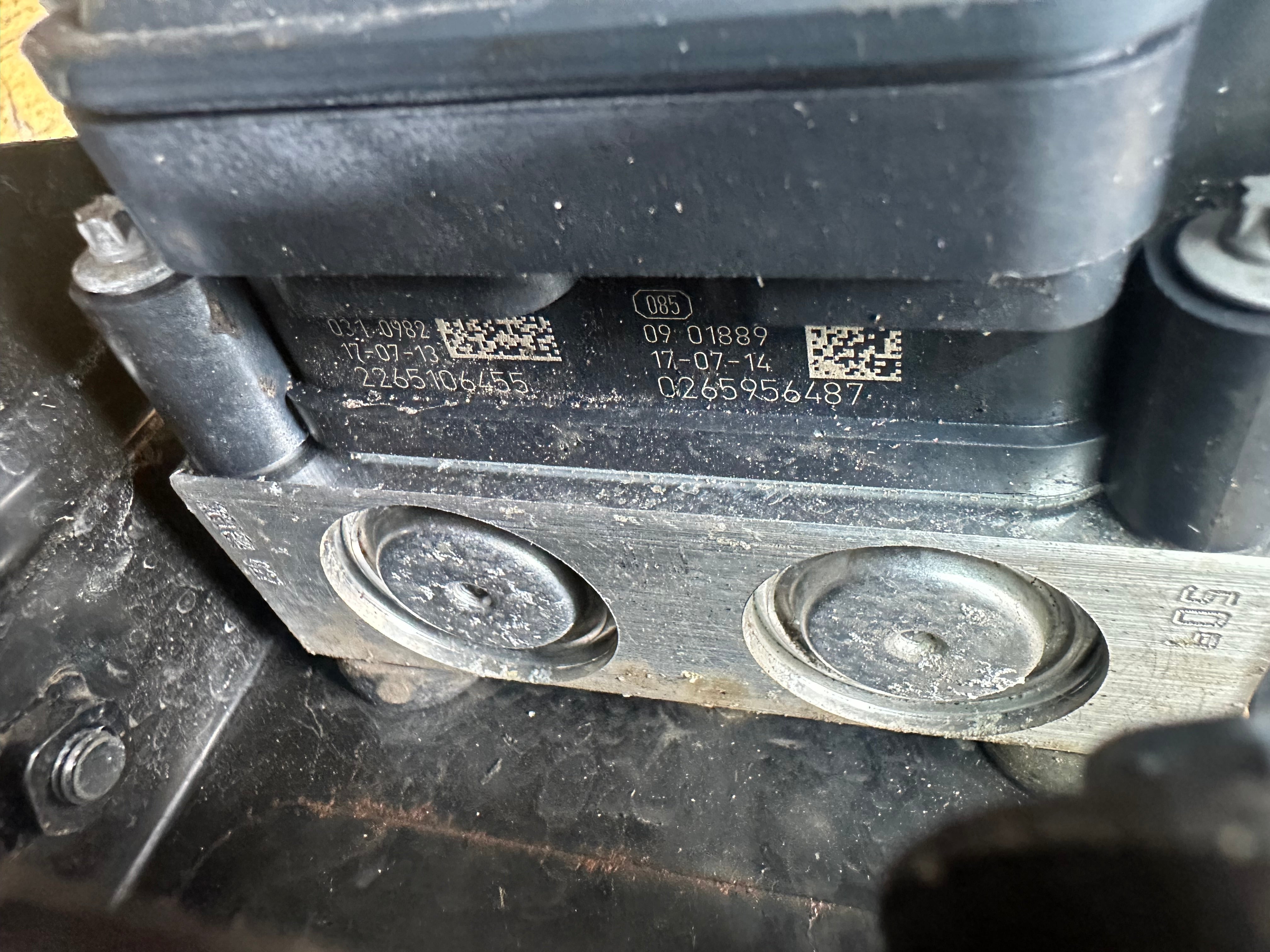 Nissan Qashqai 2018 J11 ABS Pump (47660HV59E)