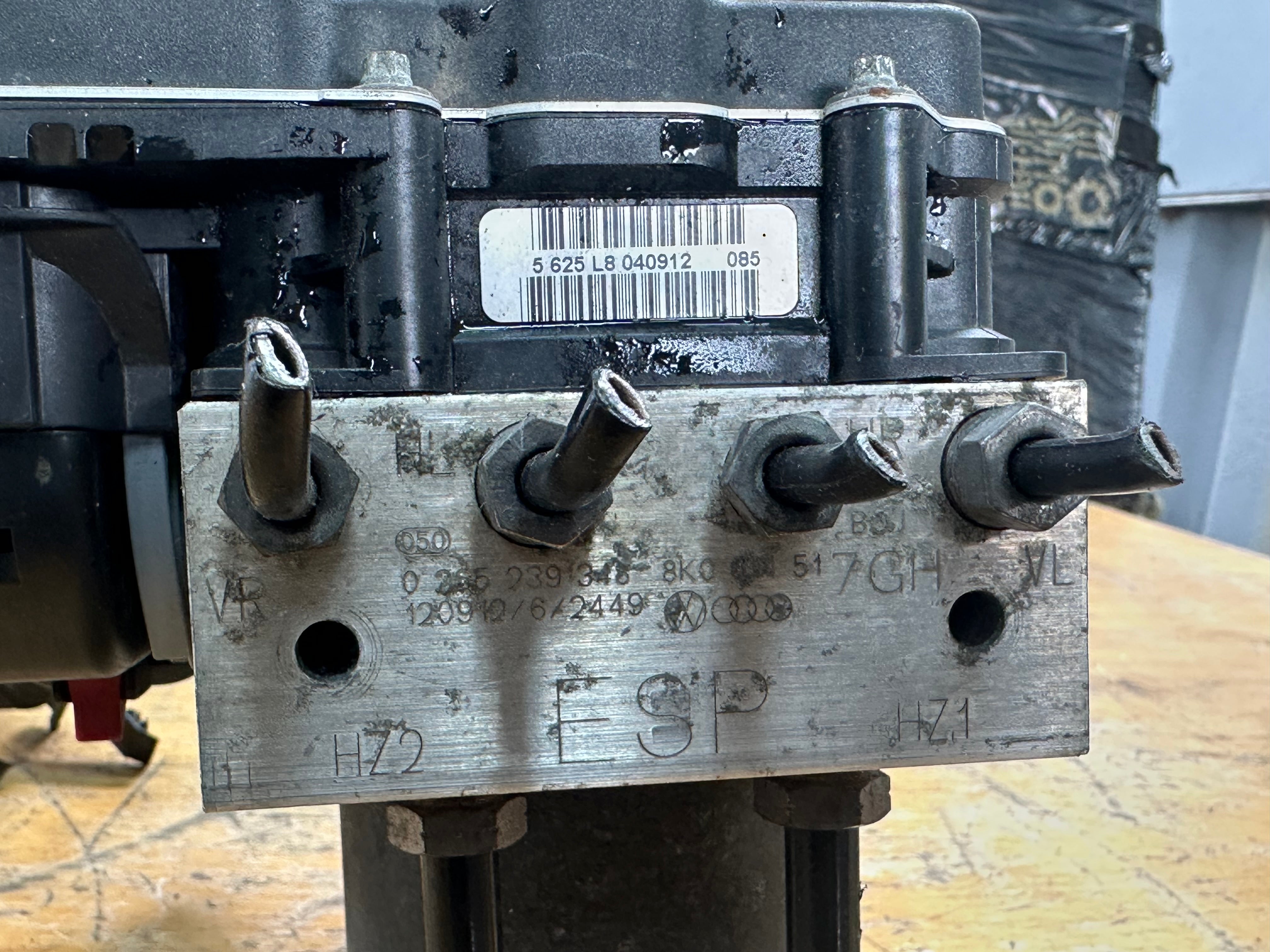 Audi A4 2014 2.0 ABS Pump Module (8K0907379CH)