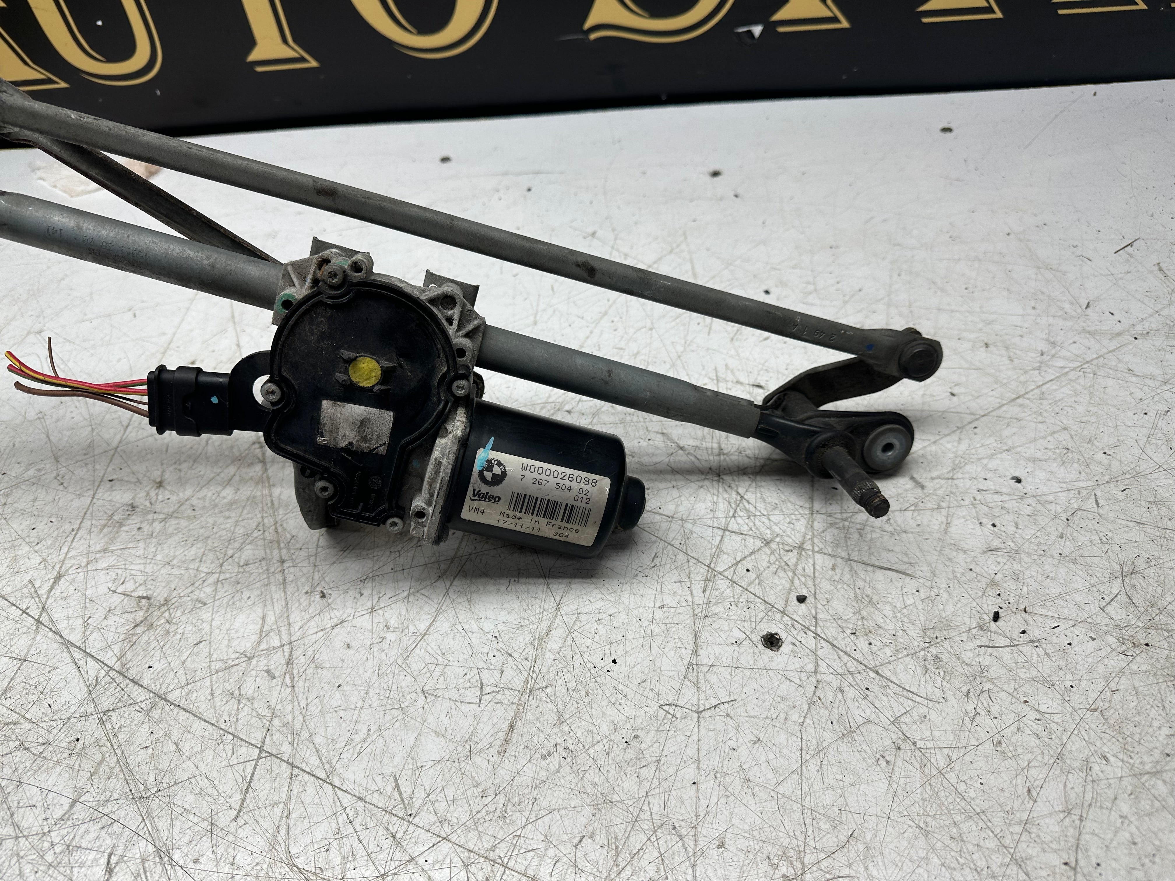 BMW 1 Series F20 Front Wiper Motor & Linkage (7267504 02) (W000026098)