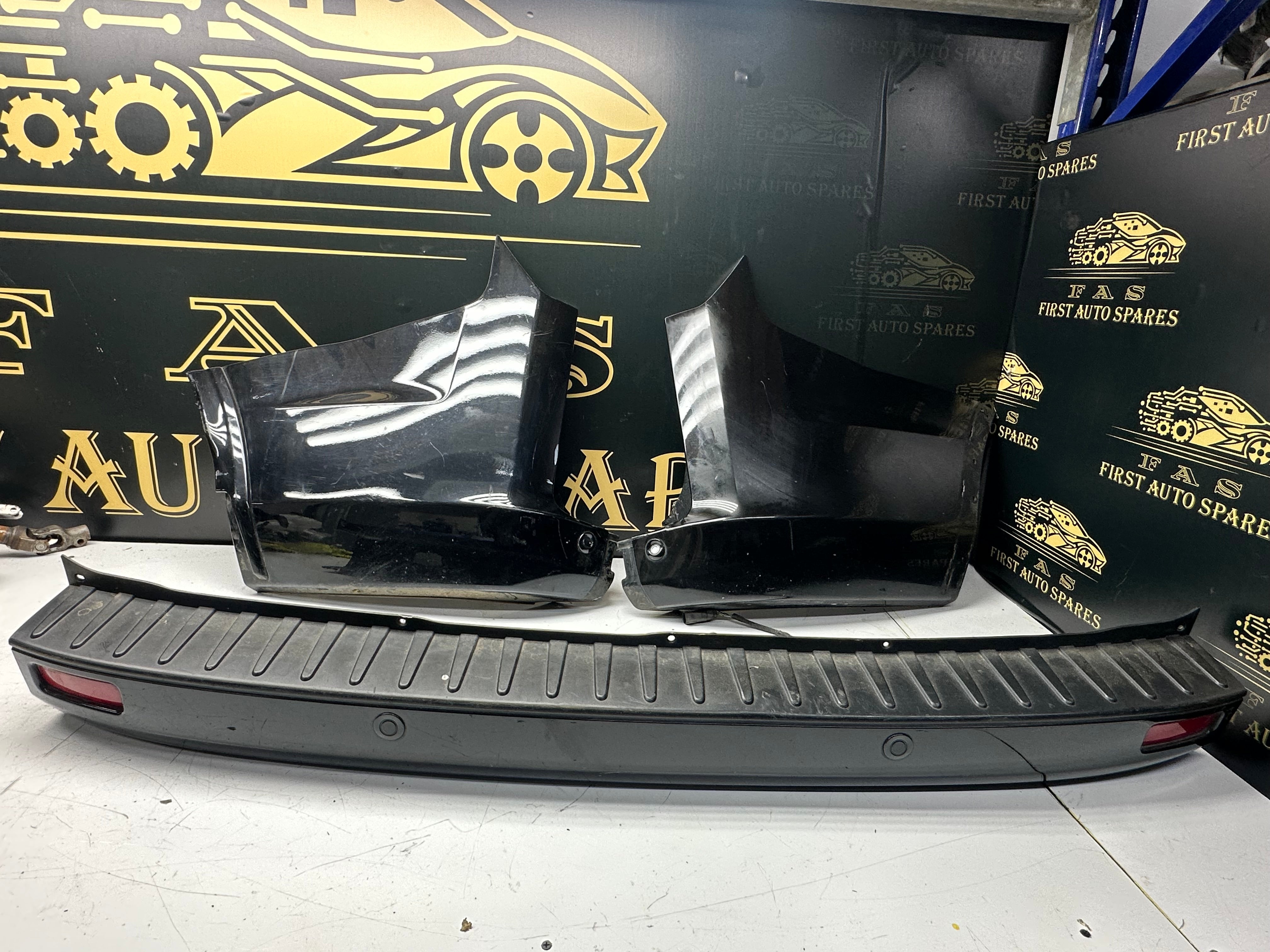 Ford Transit Custom Mk8 Complete 2021-2023 Rear Bumper with Parking Sensor (KK2T-15K868-CBD) (JK21-17E962-PA) (BK21-17927AA) (BK21-17926AA)