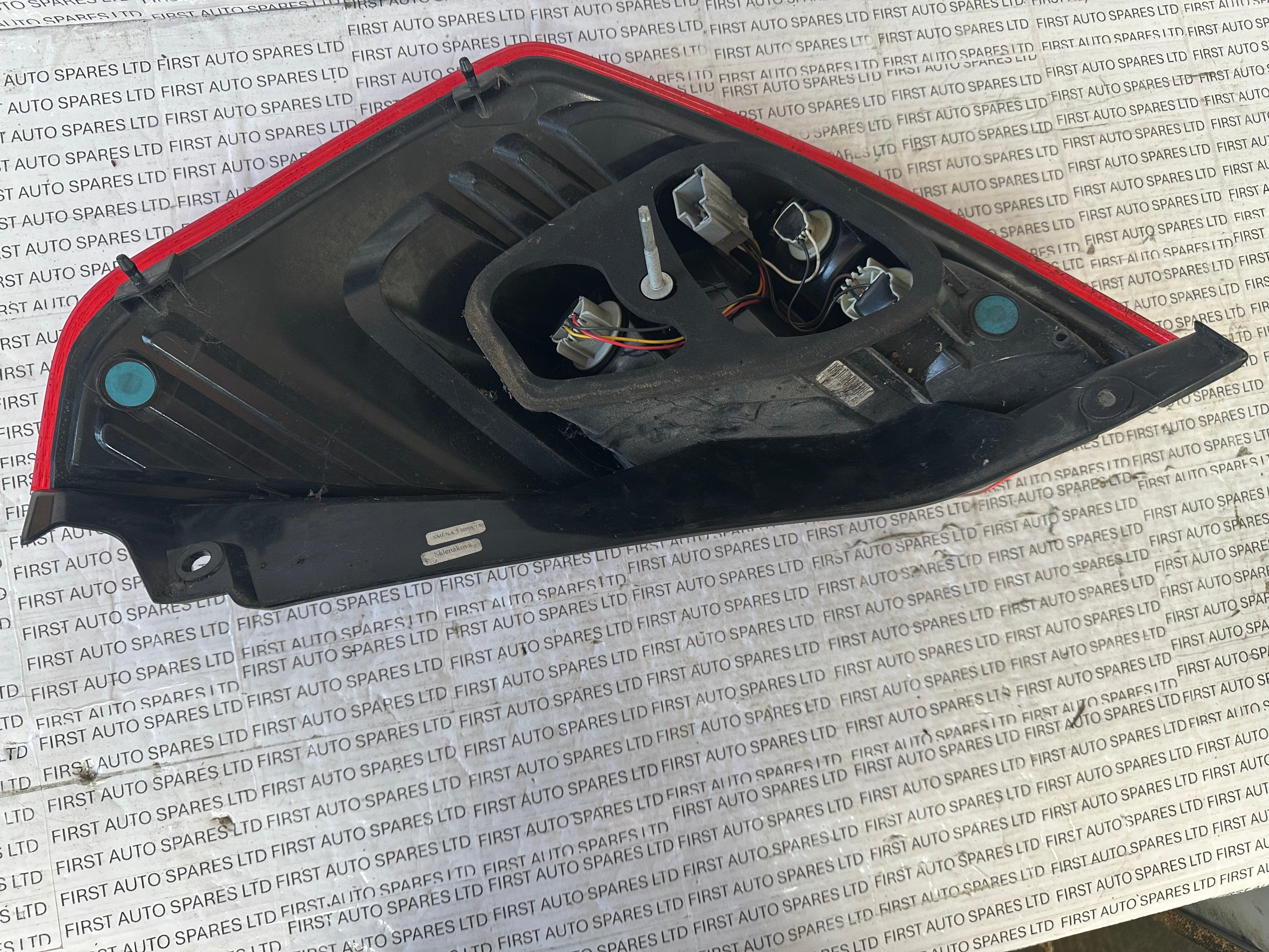 Ford Fiesta 2013 Left Rear Light