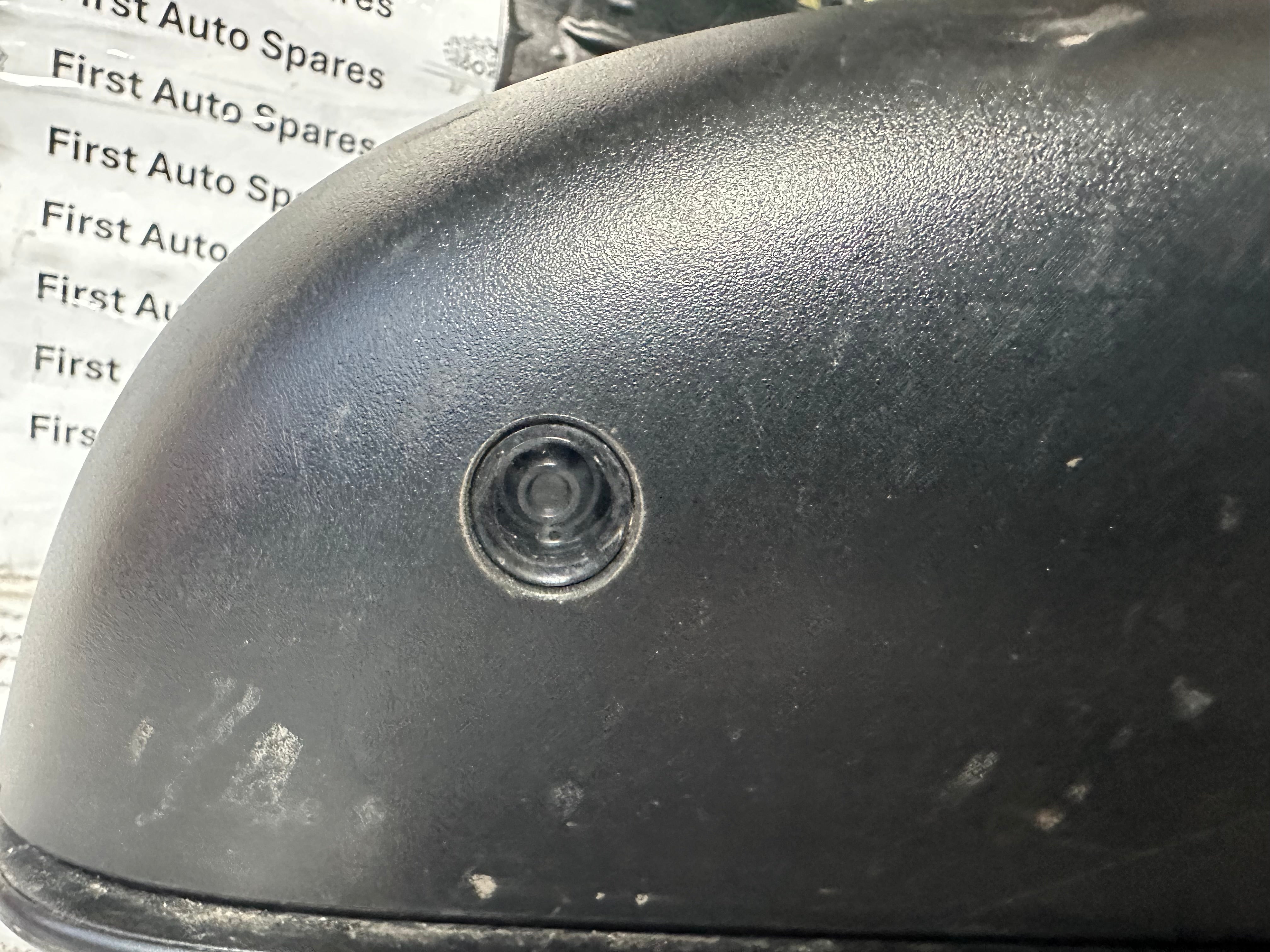 BMW X1 F48 2021 Right O/S Driver’s Wing Mirror 7-Pin Plug (233656070)