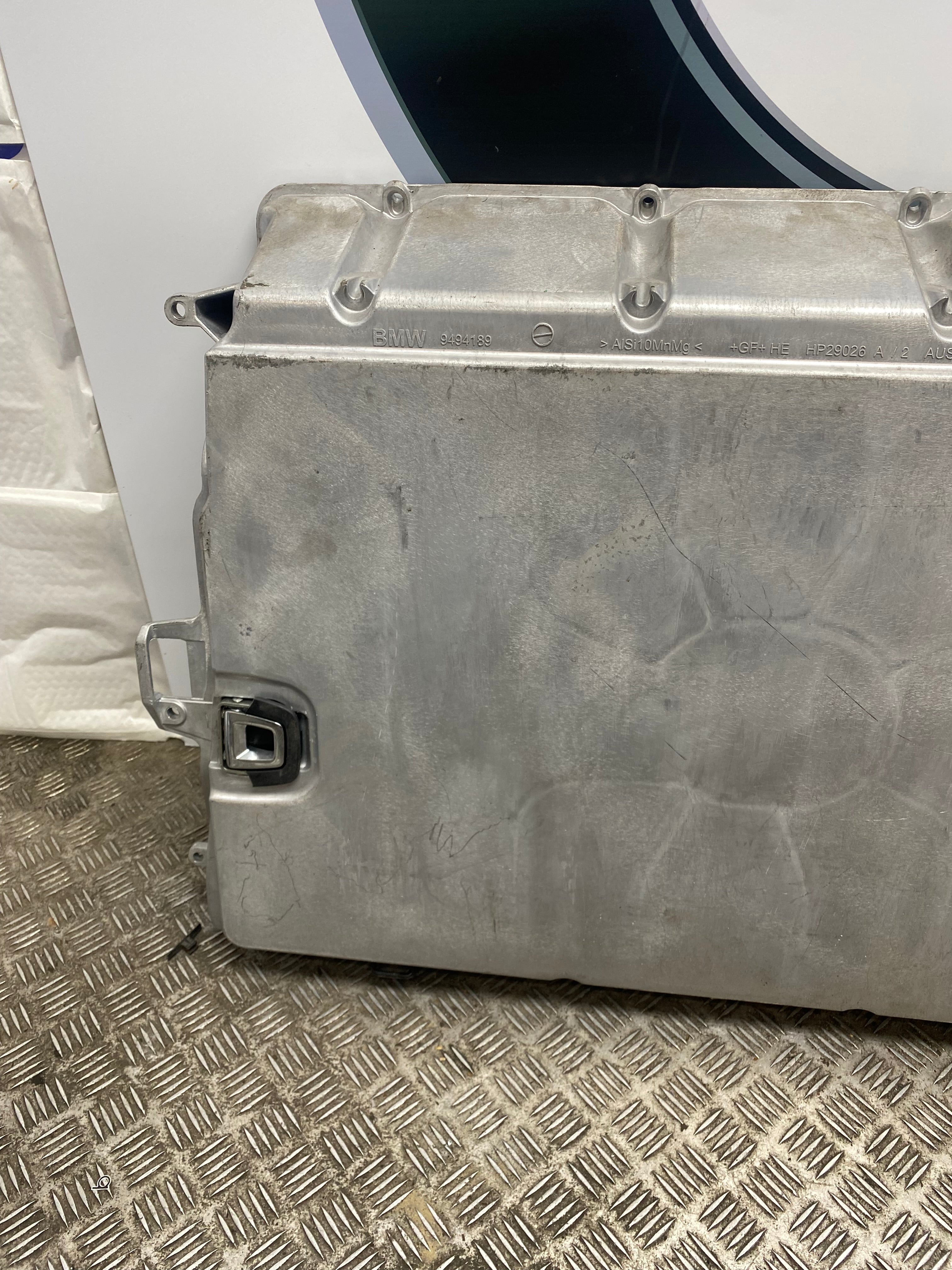 BMW 5 Series G30 Fuel Tank Cover Panel – 2017–2023