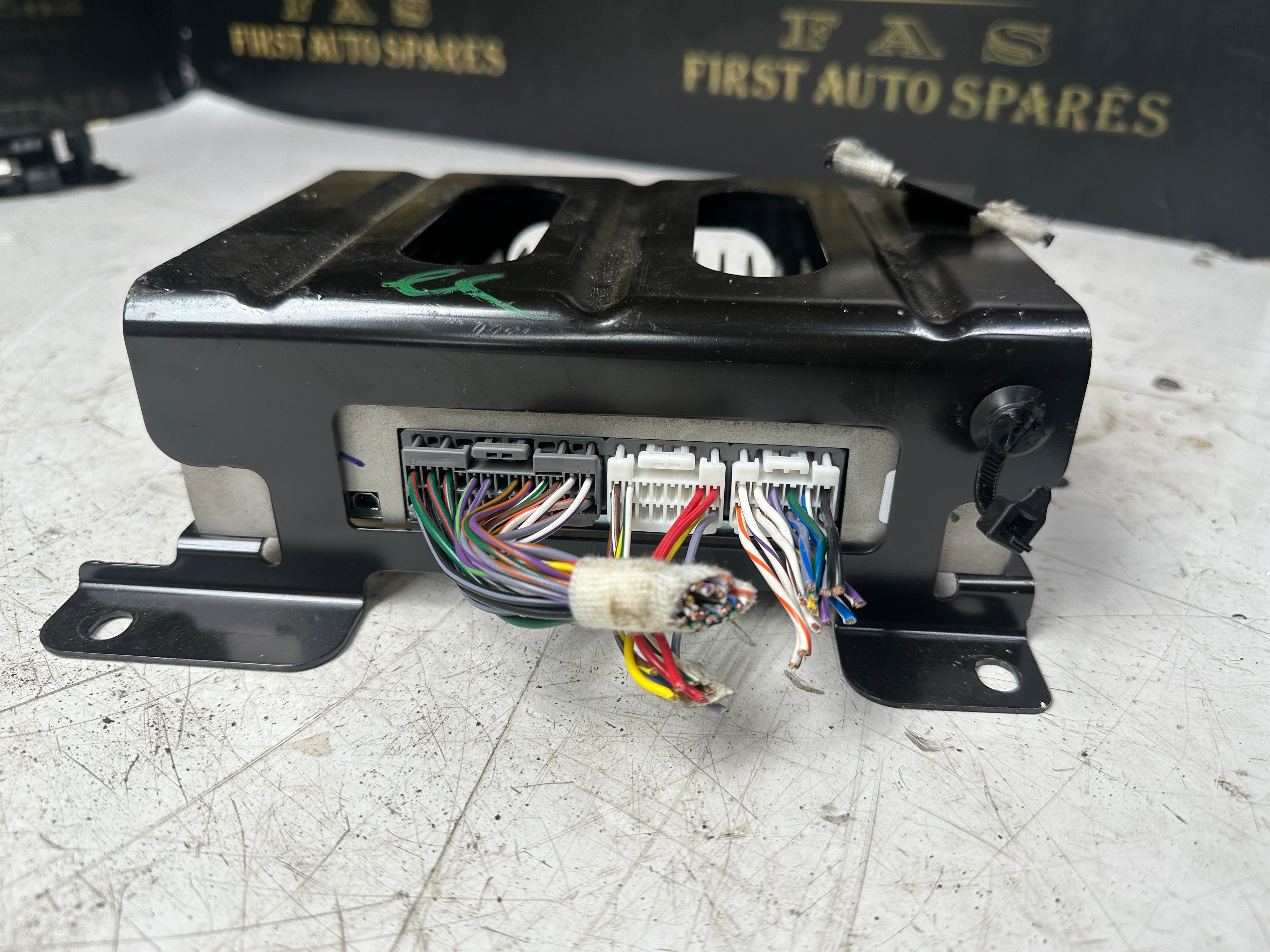 Jaguar XF 2018 Audio Sound System Amplifier AMP (GX73-19C164-RD)