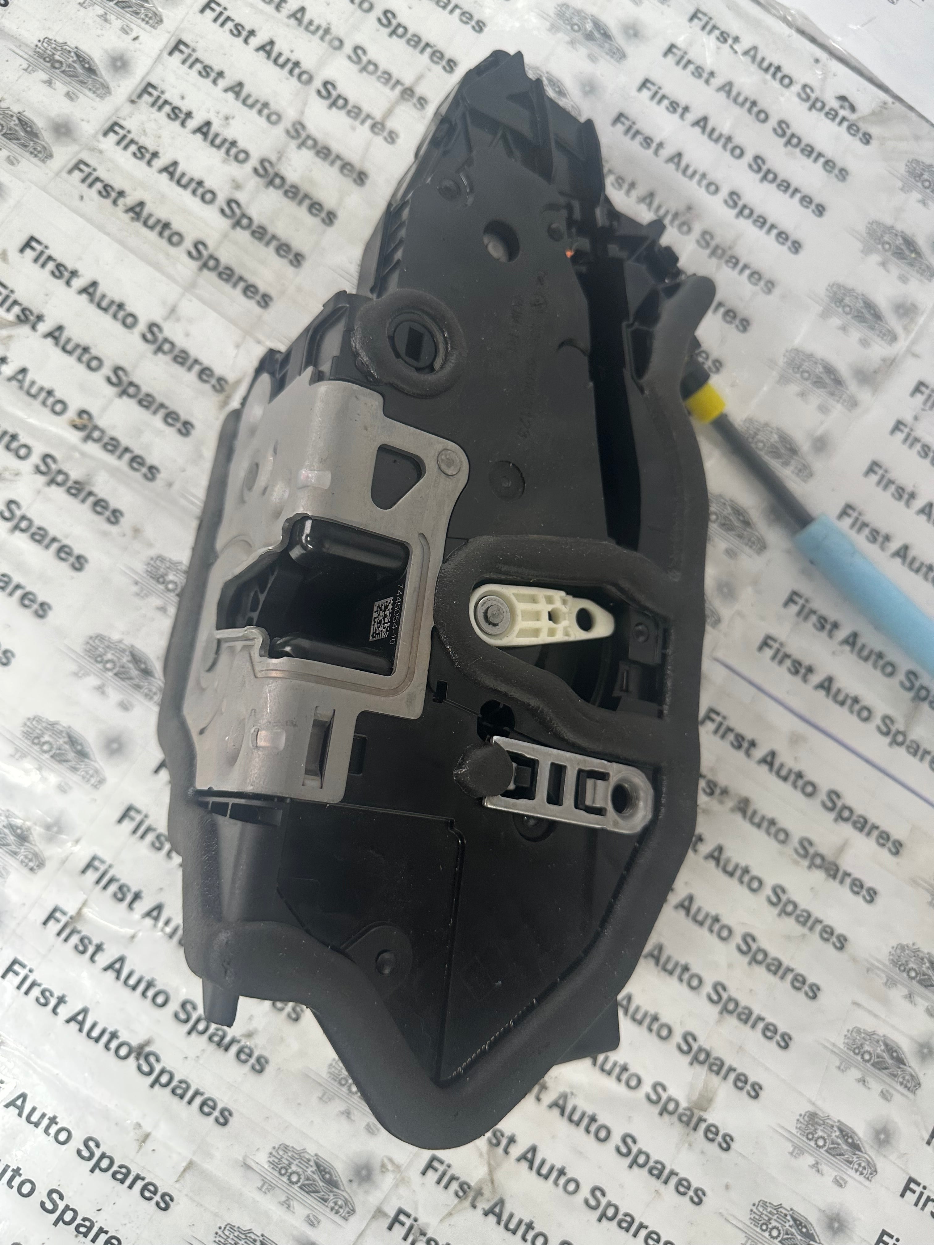 BMW 3 Series G20 2018-2024 Right Rear Door Lock Catch (7445054-10) (4568 3123)