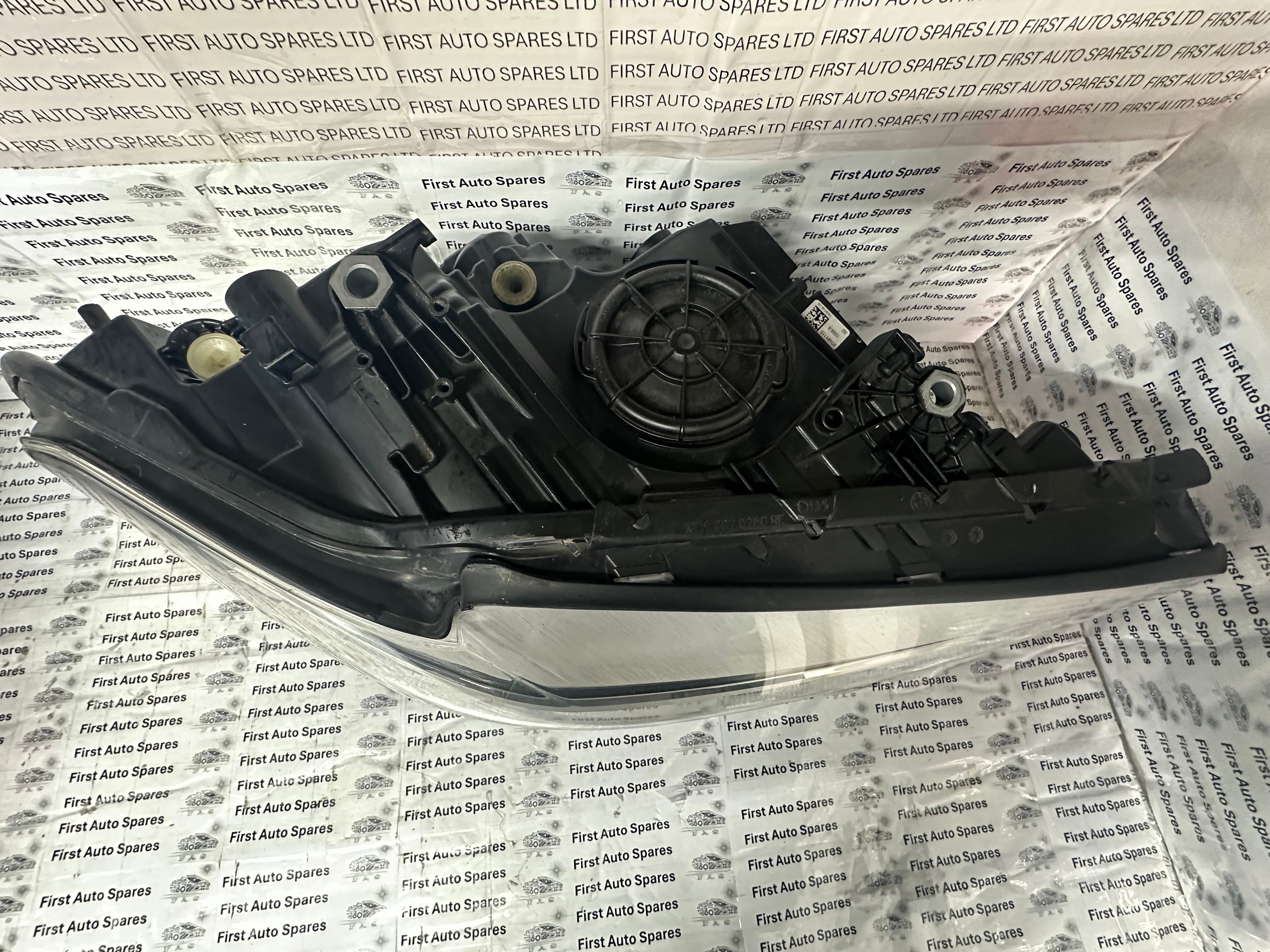 BMW 5 Series G30 G31 Adaptive LED Right Headlight (7439194-04)
