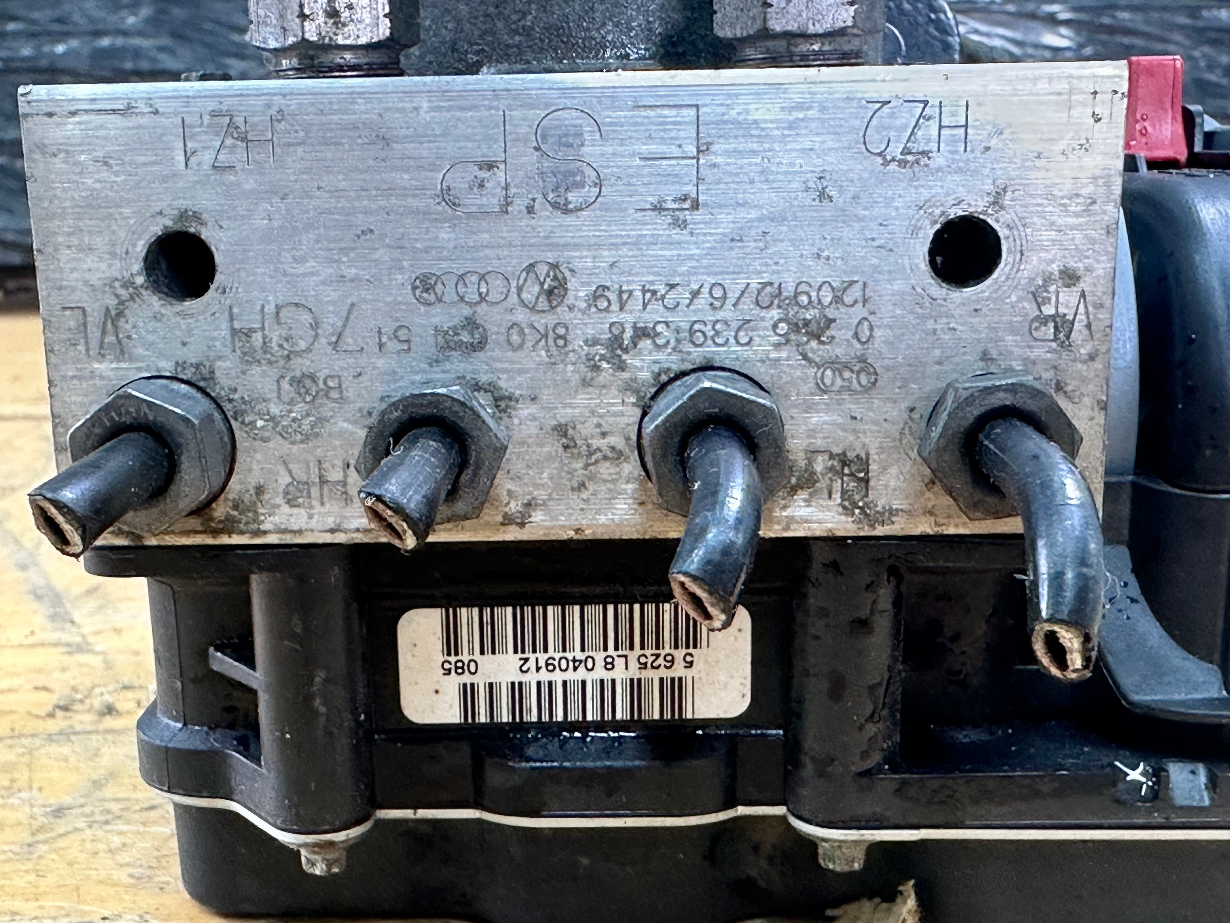 Audi A4 2014 2.0 ABS Pump Module (8K0907379CH)