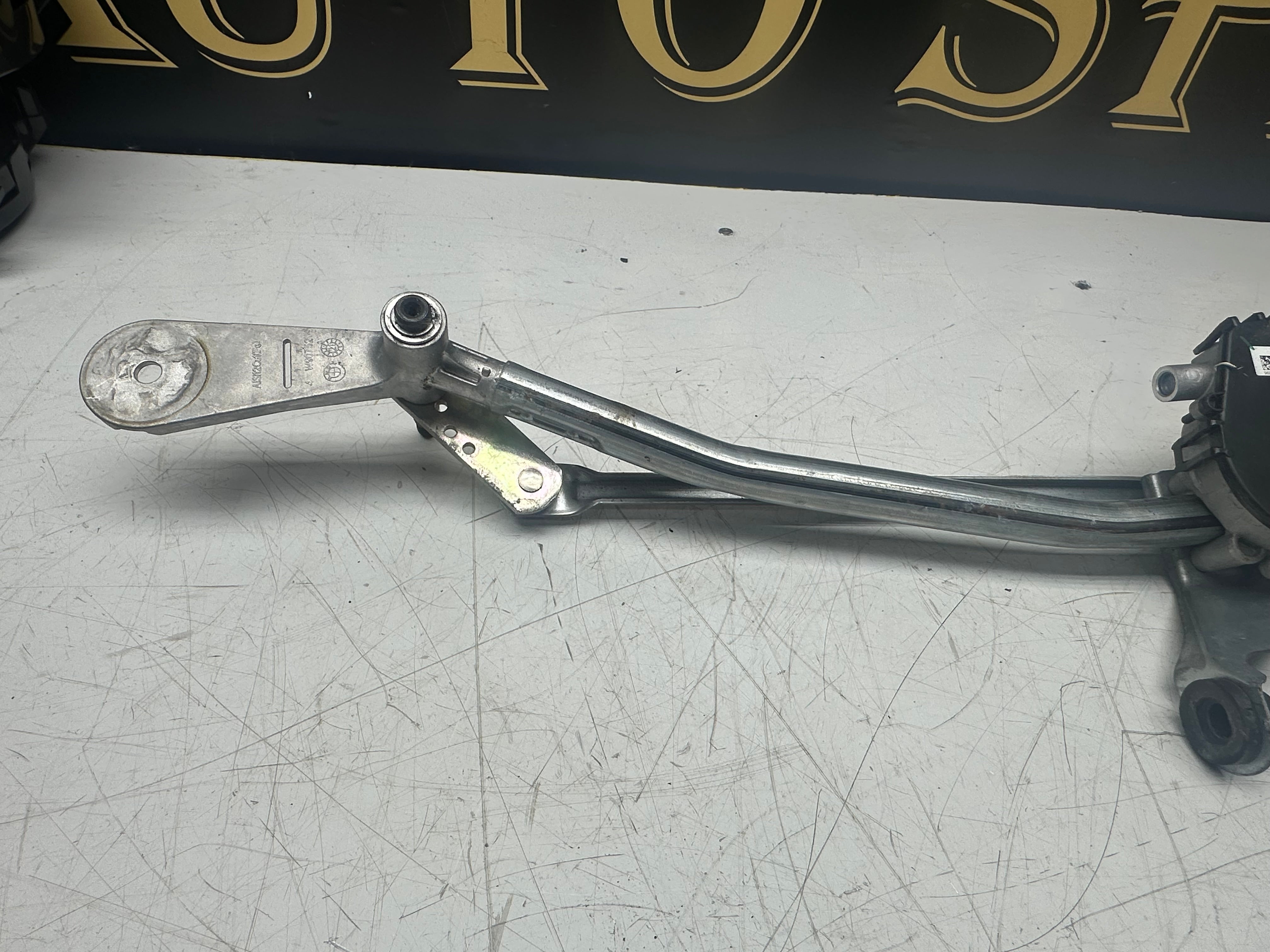 BMW 3 Series G20 G21 Front Wiper Motor (W000090851) 2018–2021