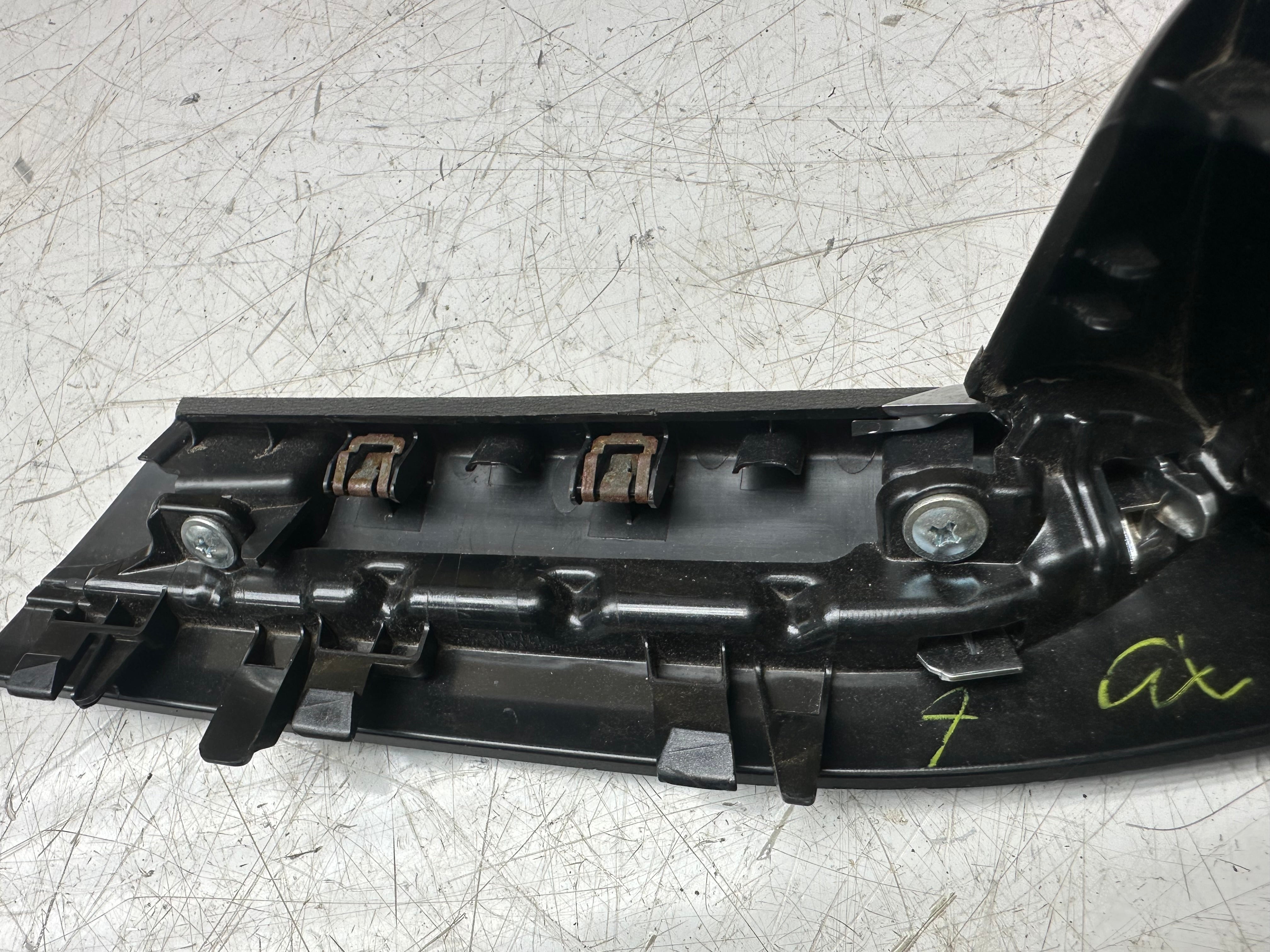 Nissan Juke F16 2021 Front Right Driver Side Window Switch (25570-5RA1A)