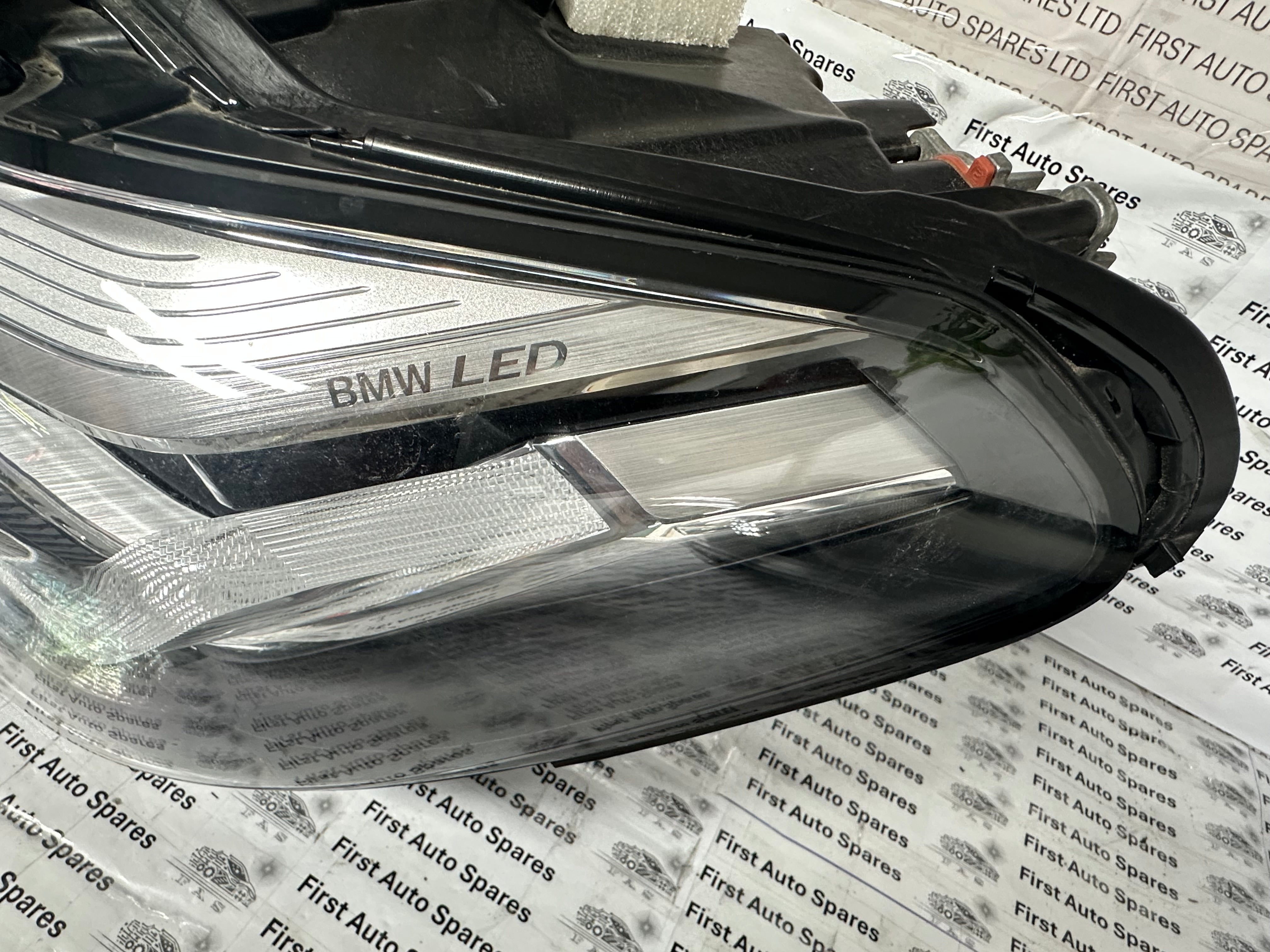 BMW 5 Series G38 G30 Left LED Headlight (9479274-10)