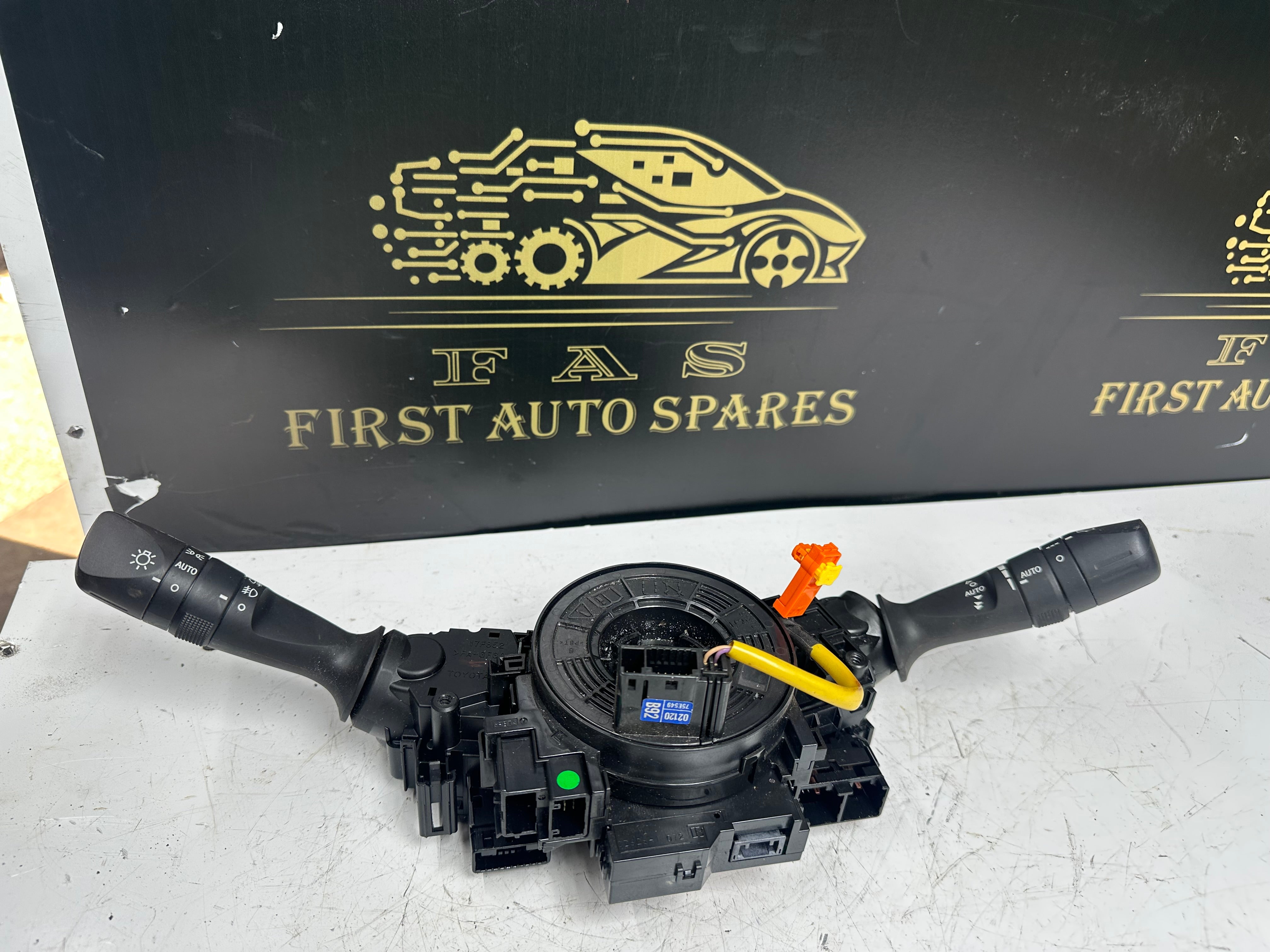 Toyota Auris 2016 Clock spring / Angle Sensor / Squib (89245-02060)