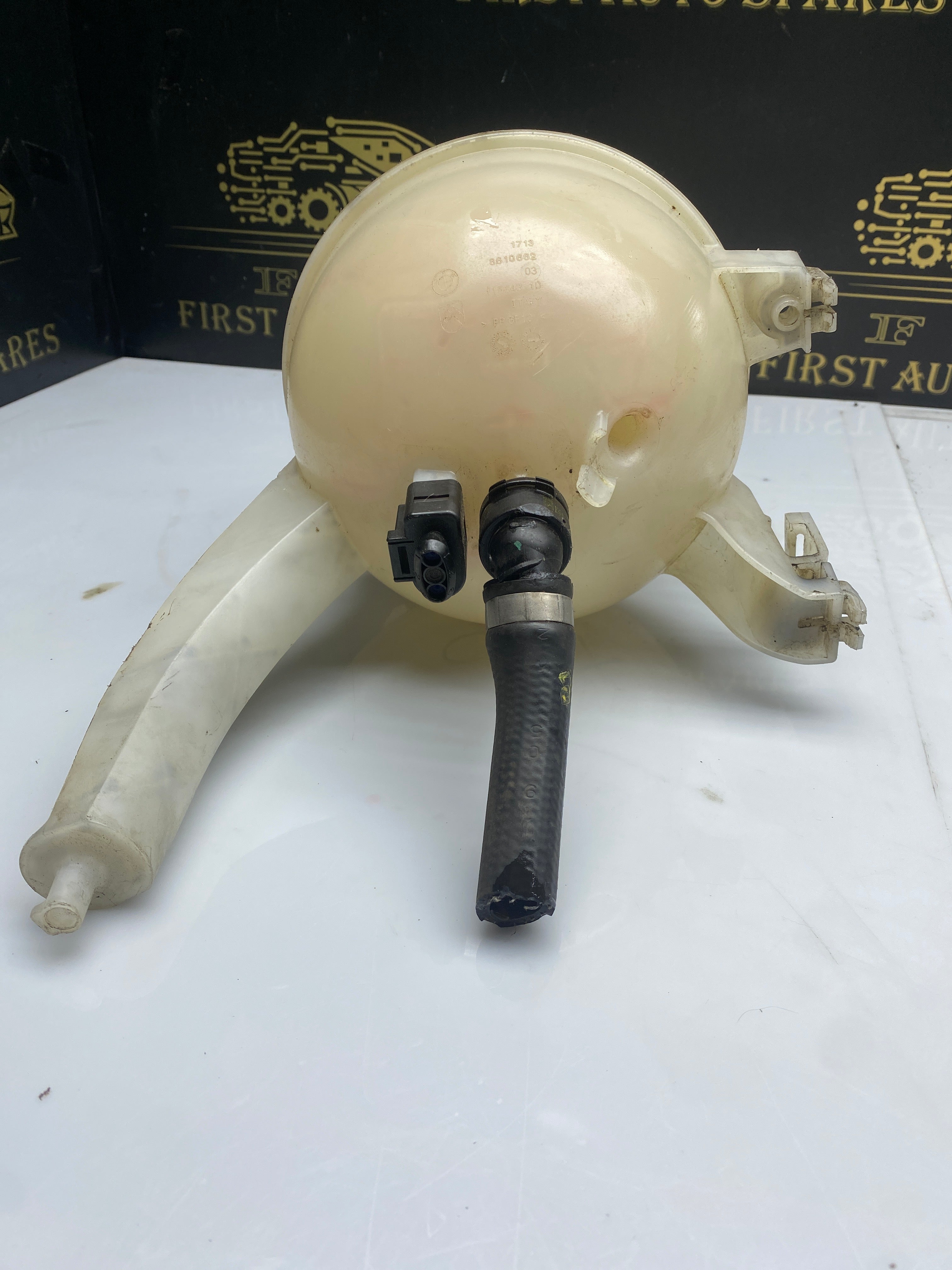 BMW X5 G05 / X6 G06 / X7 G07 Coolant Expansion Tank – 2018–Present (8610662)