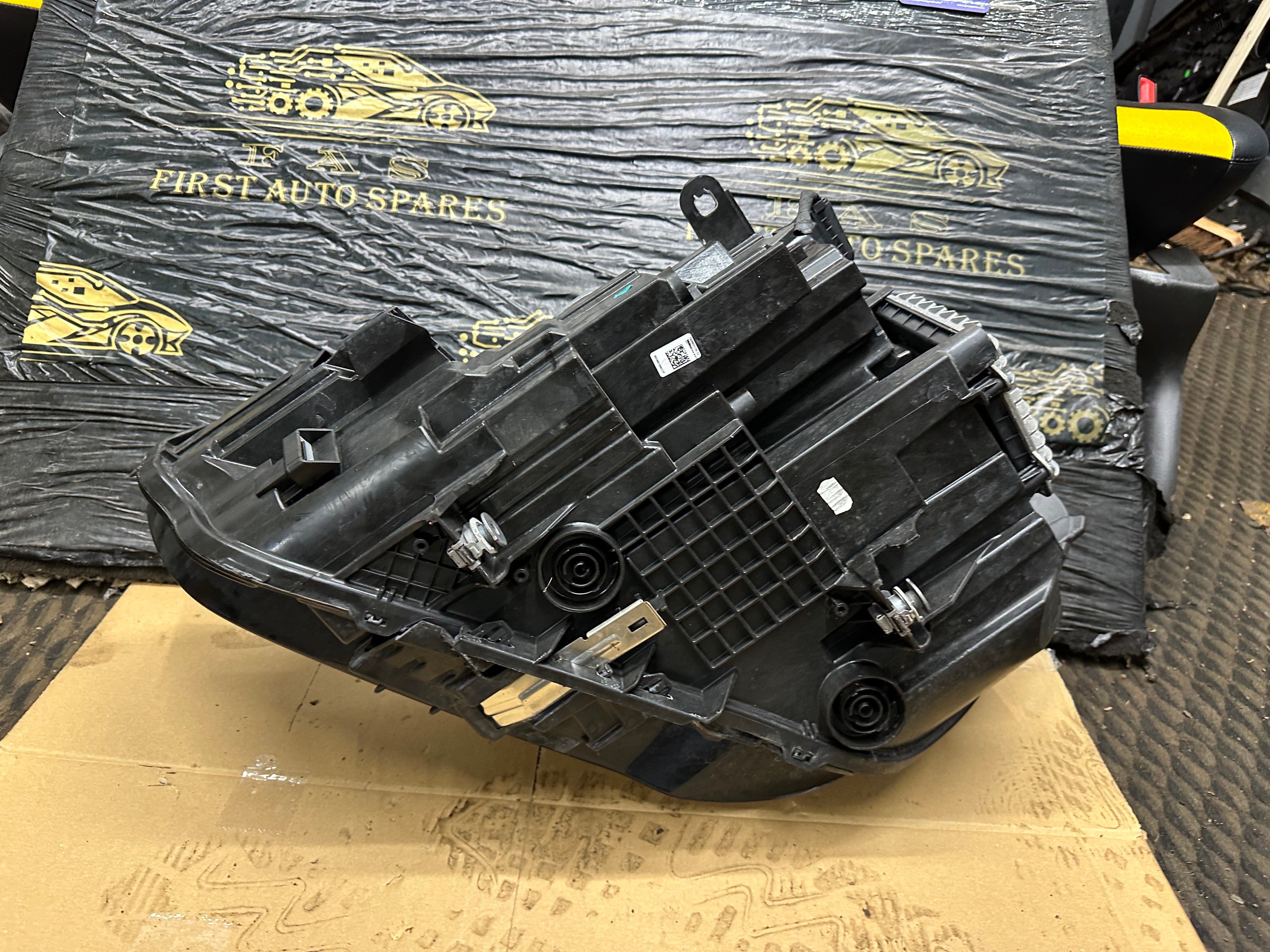 BMW X1 F48 Right Driver’s Side Complete LED Headlight (5A01174-02)