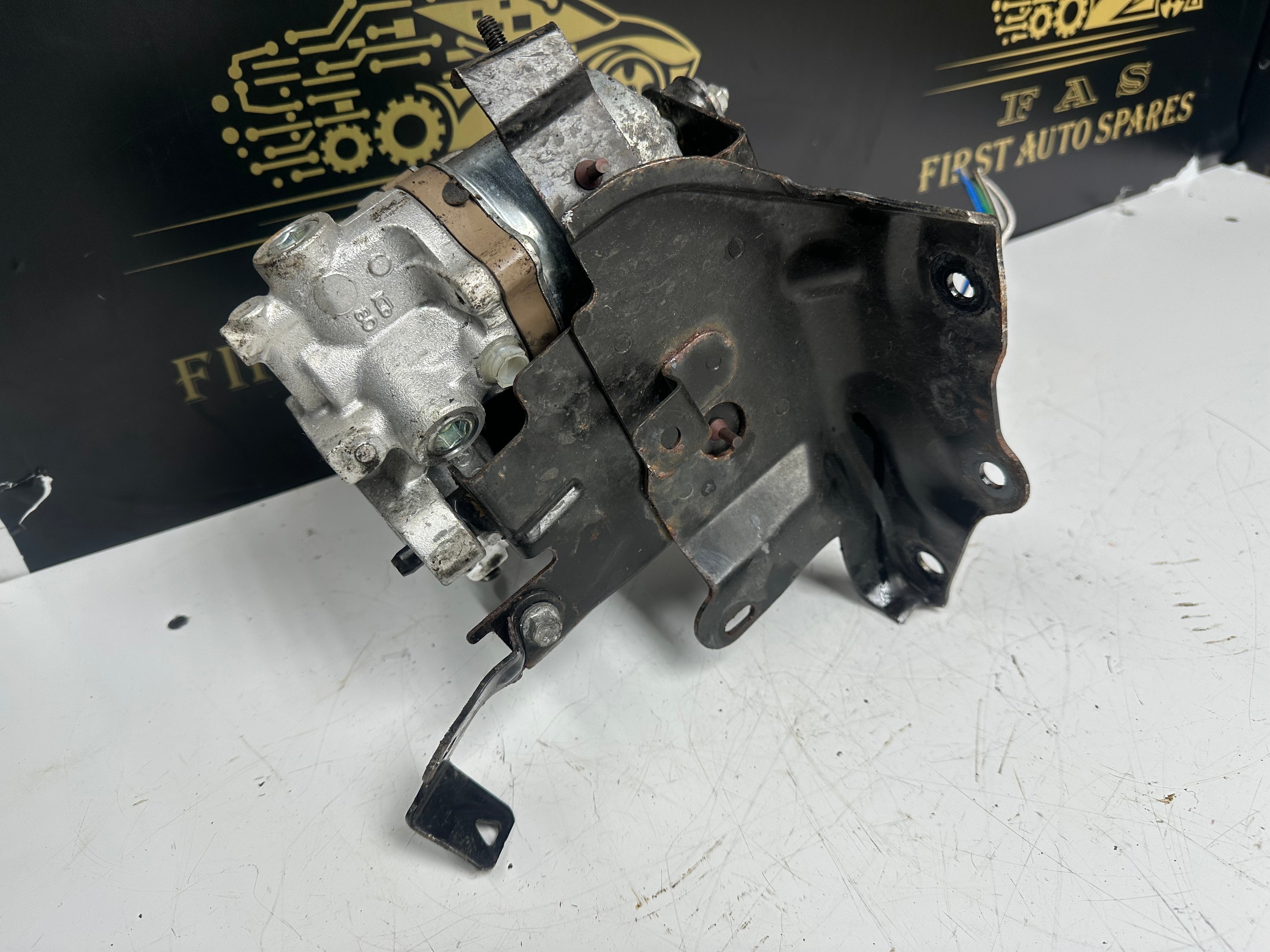 Toyota Auris Anti-lock ABS Brake Booster Pump Actuator (47070-12010)