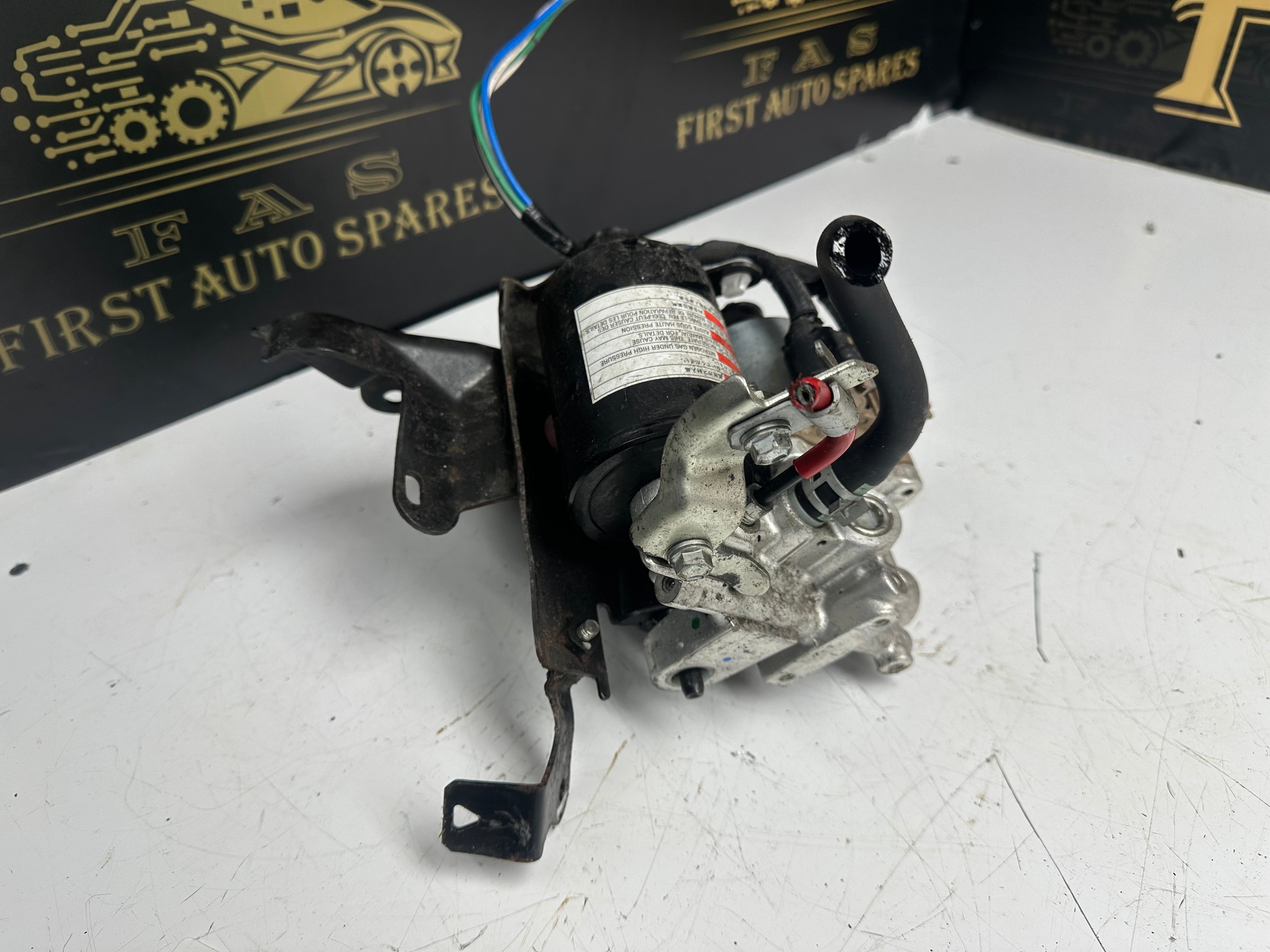 Toyota Auris Anti-lock ABS Brake Booster Pump Actuator (47070-12010)