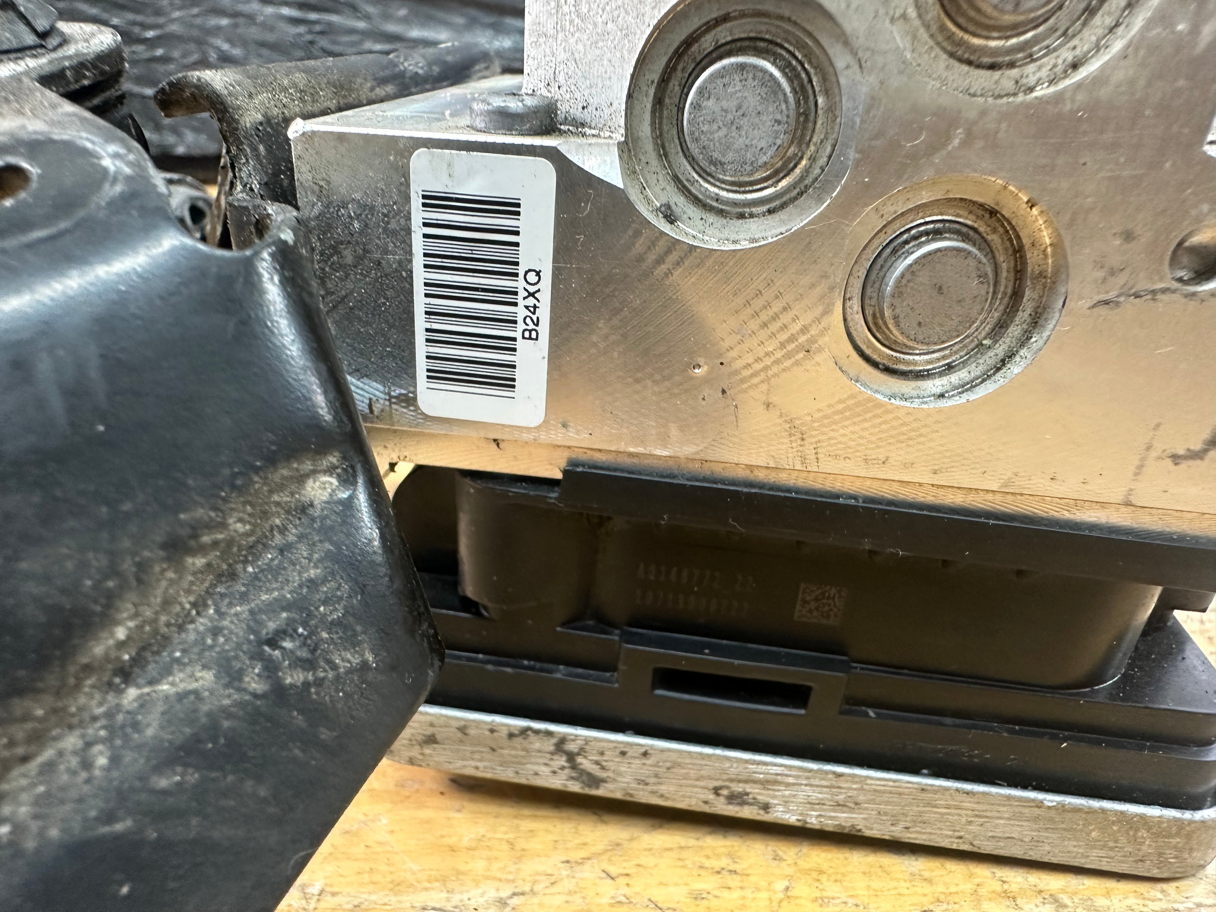 BMW 5 Series G30 G31 ABS Pump with Module (5A35858) (5A35859) (231220-10)