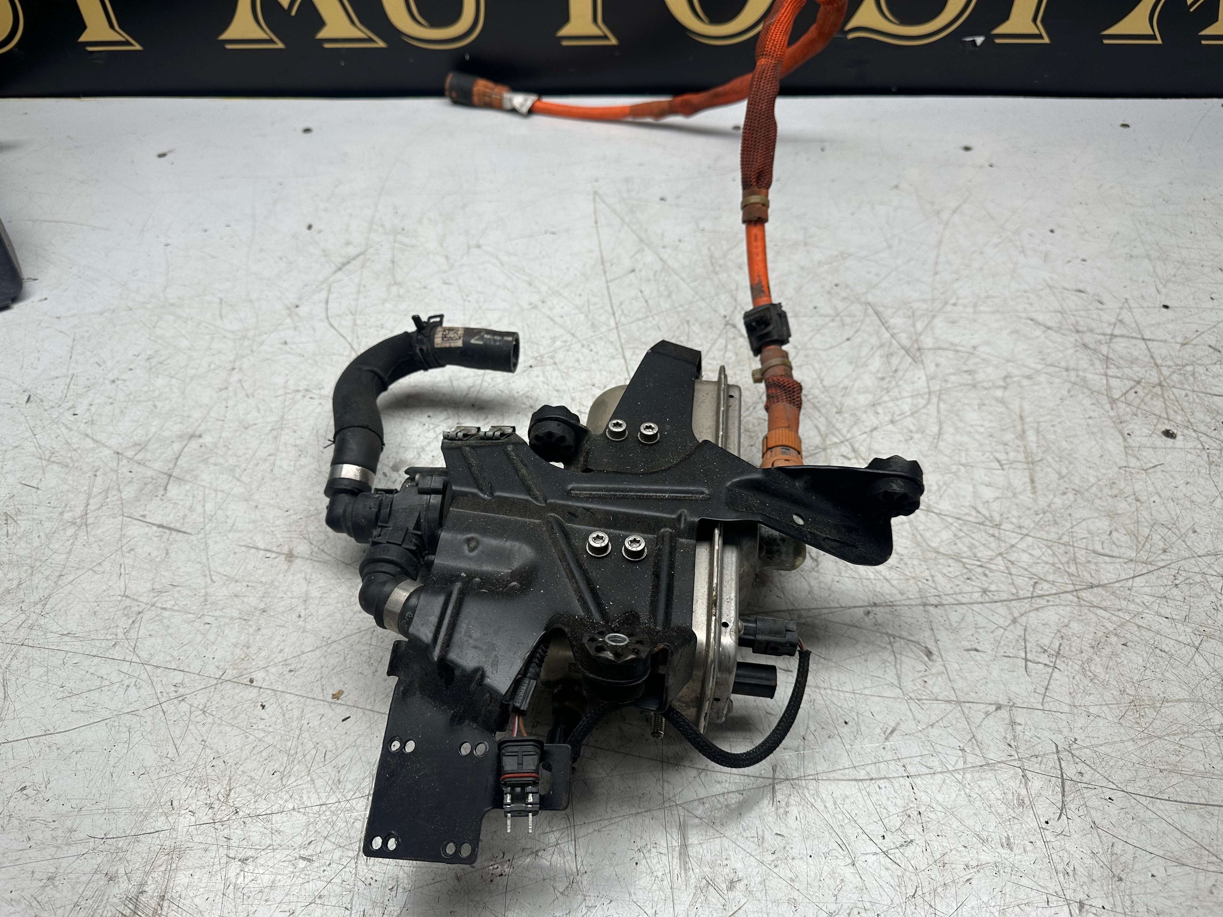 BMW 3 Series F30 330e Electric Coolant Heater (6827184 03) (670612 02)
