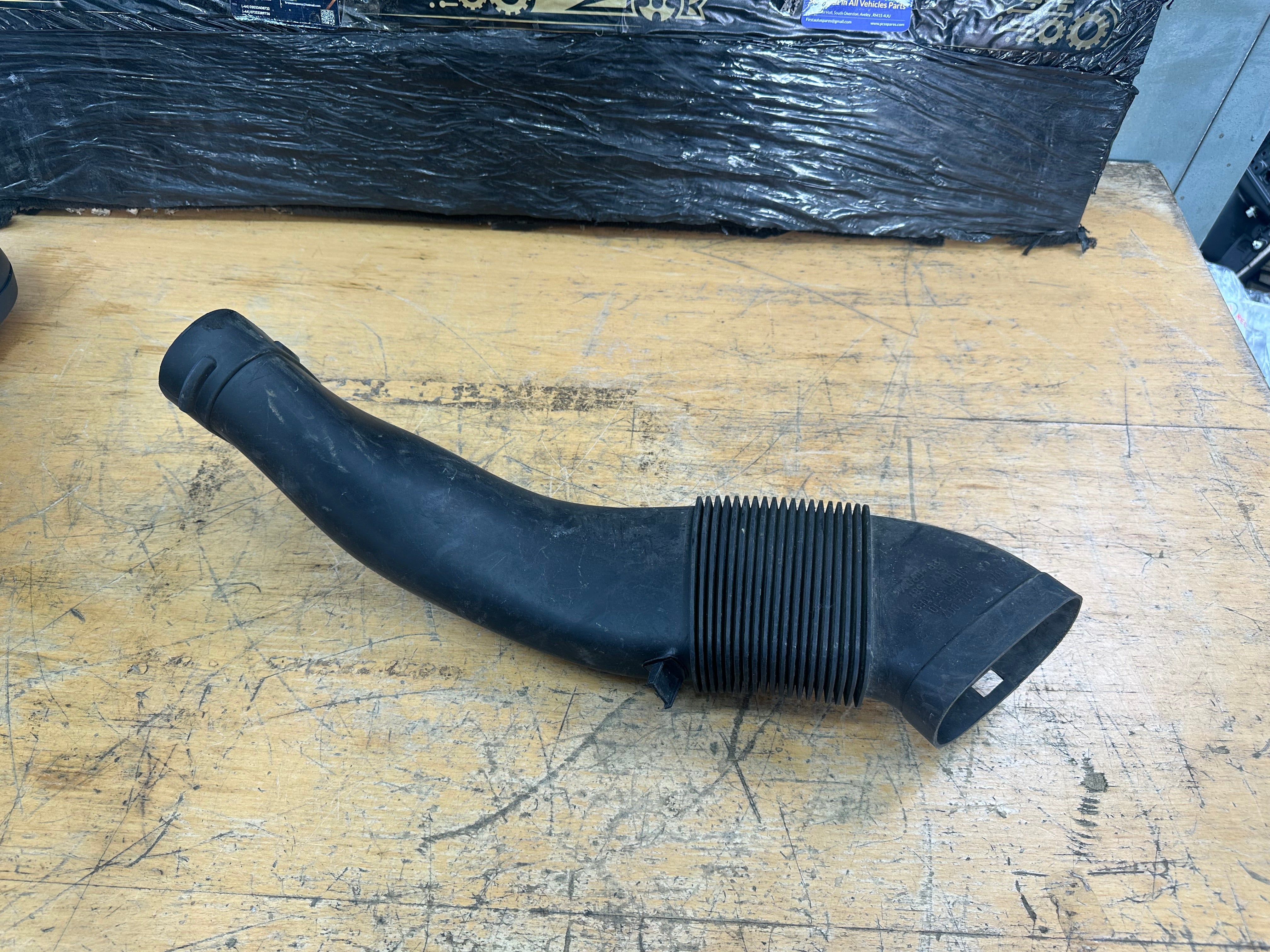 BMW X5 F15 / X6 F16 Engine Cooling Air Duct Inlet Pipe Airflow (8514007) (203519-10)