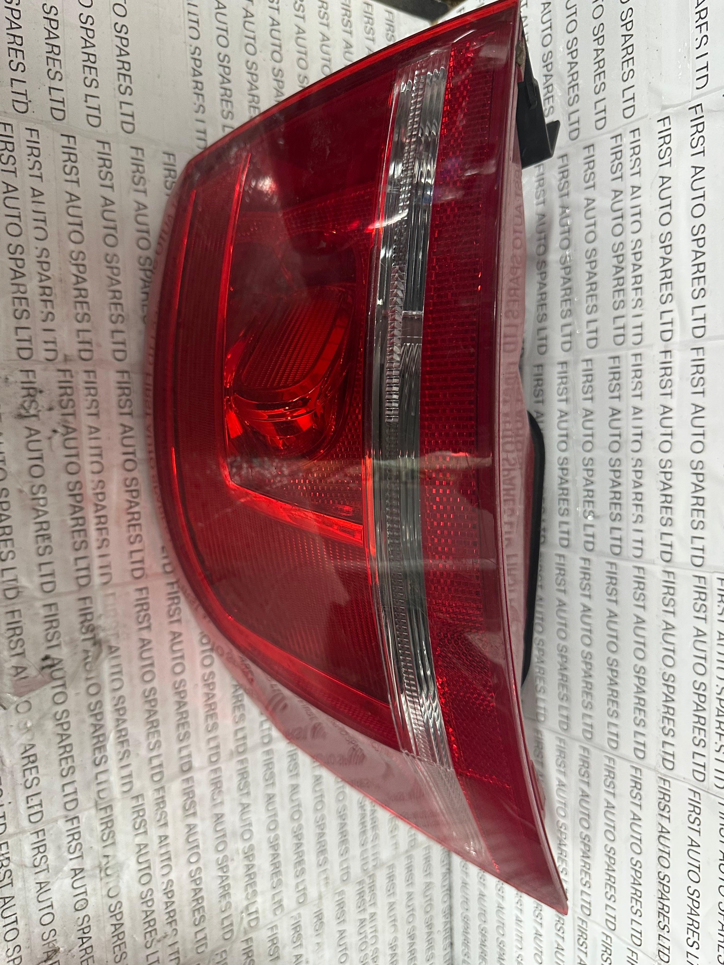 Volkswagen Passat B7 Estate Left Rear Tail Light (3AF945095A)
