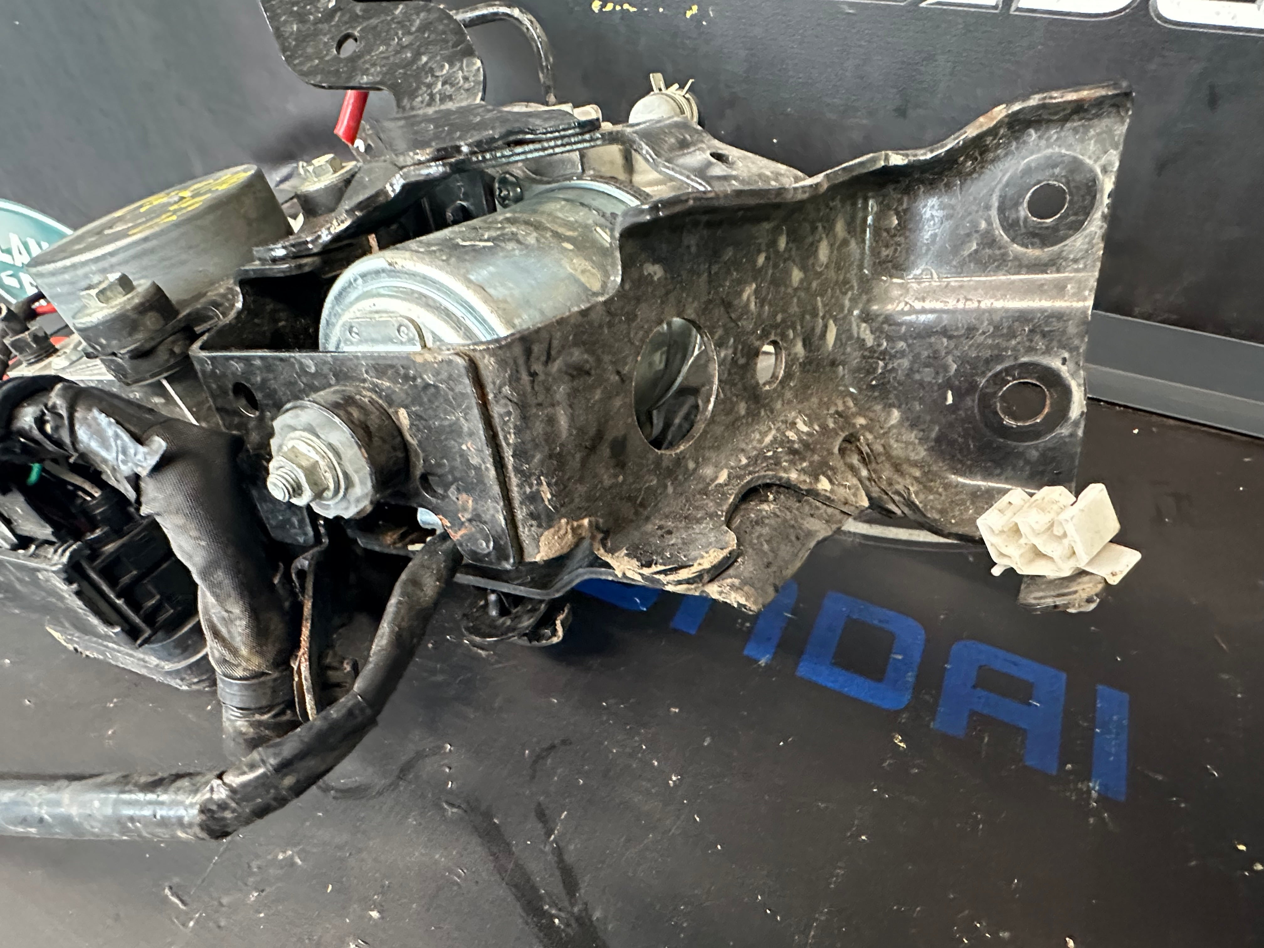 Toyota Corolla Hybrid Brake Booster with ABS (44510-12600, 47070-47080)