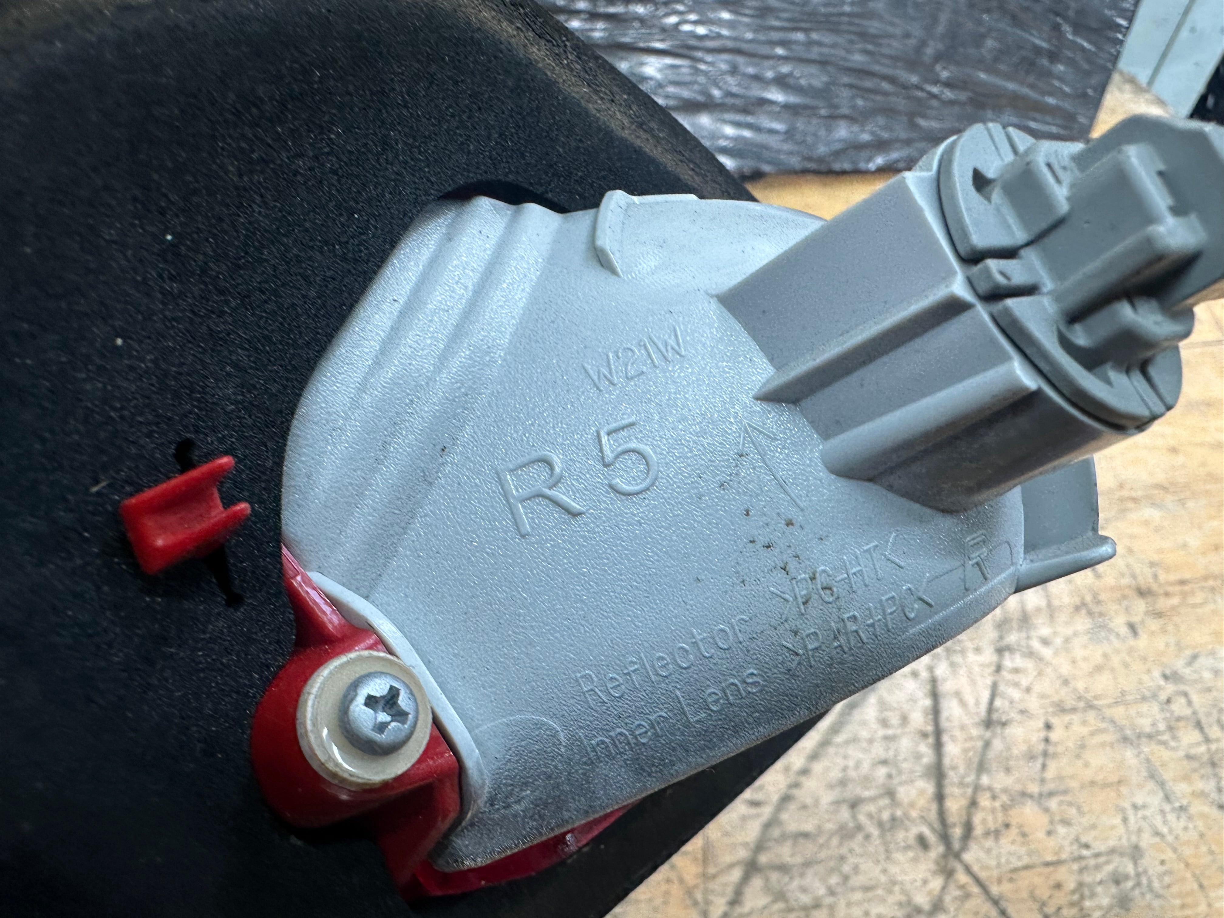 Toyota Auris E18 Hatchback 2012-2015 Driver’s Right Inner Rear Tail Light (02-260)