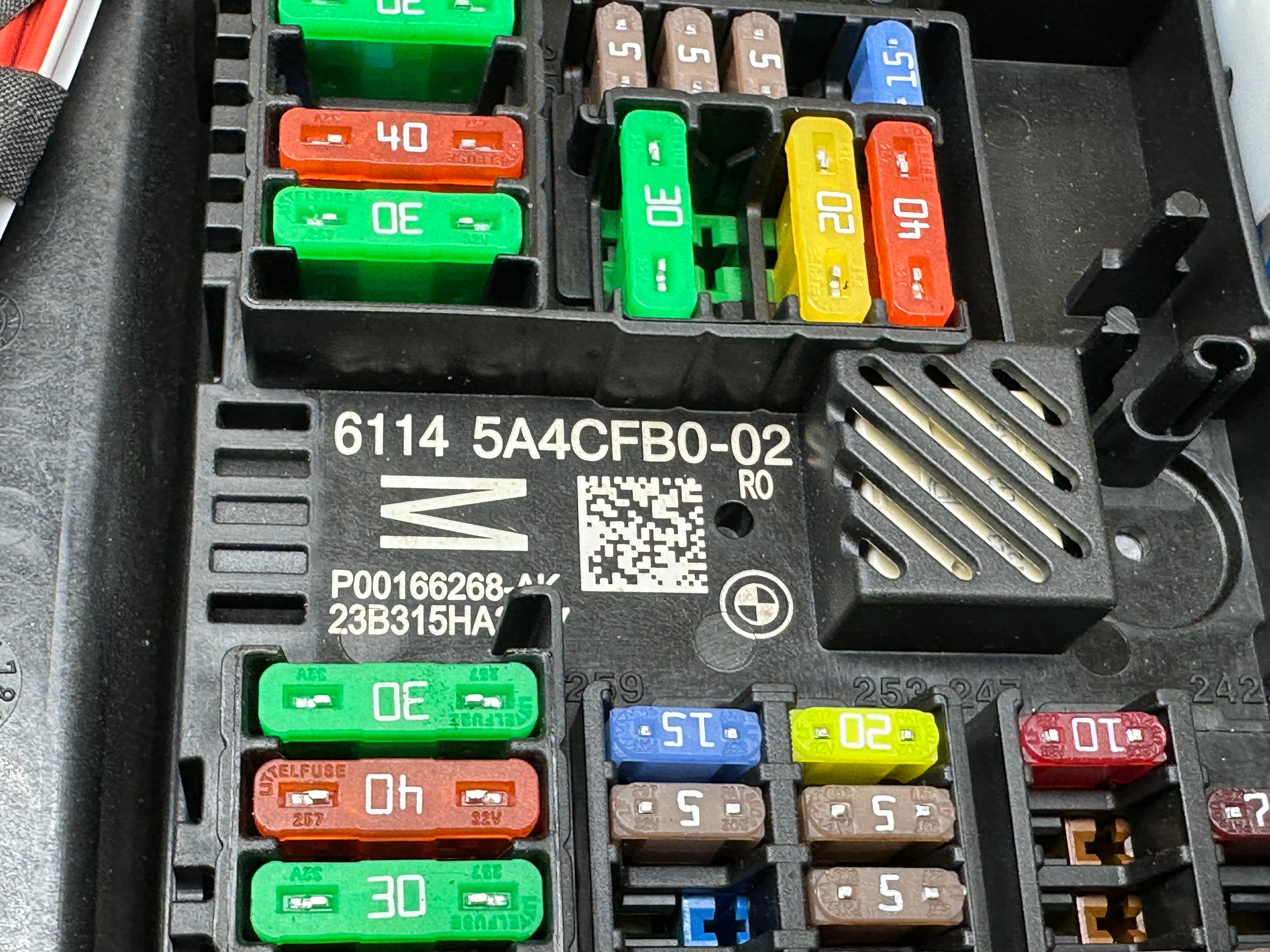 BMW 3 Series G20 330e 2023 Fuse Box Module & Control Module (6114 5A4CFB0-02)