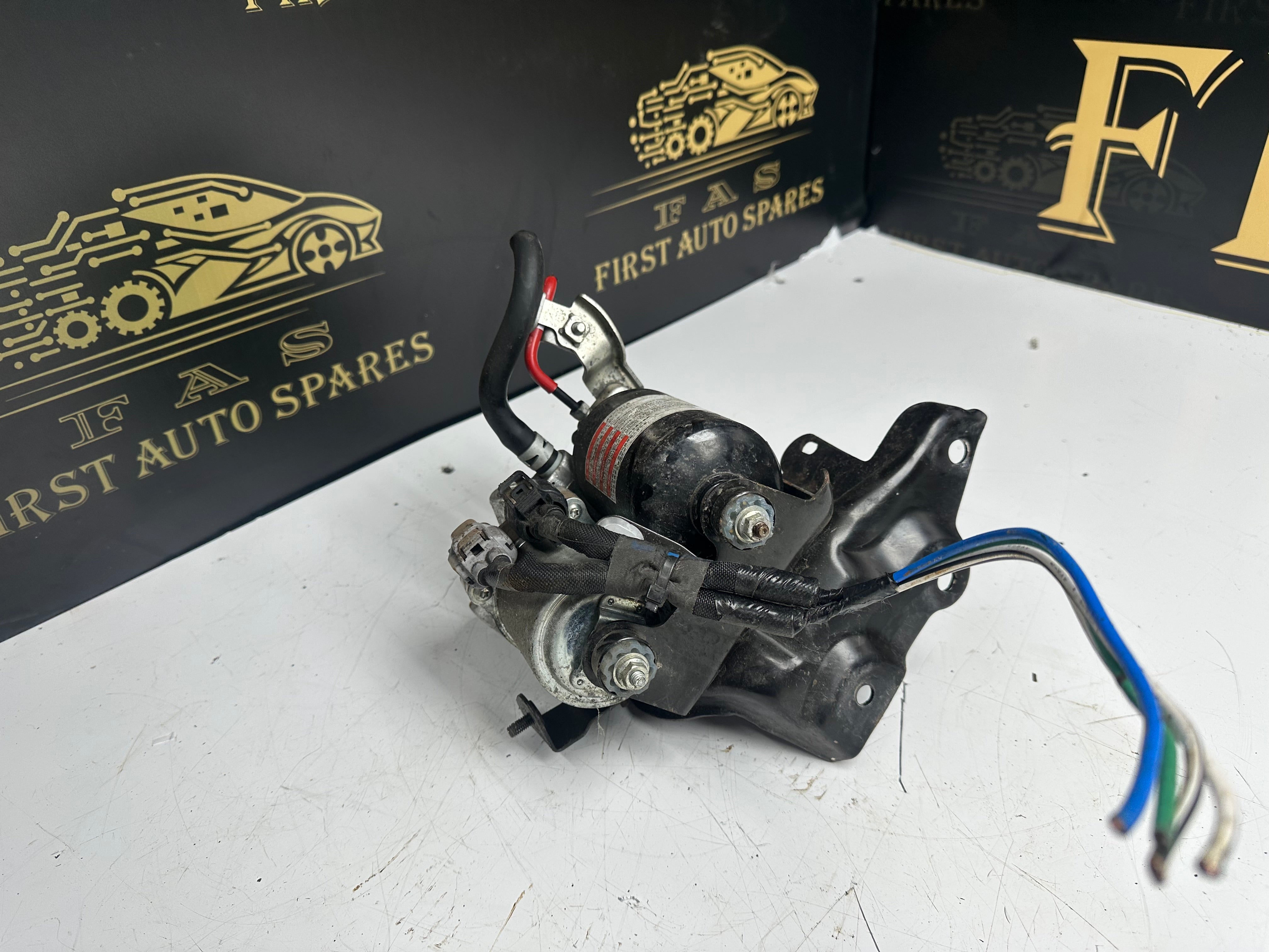 Toyota Auris Anti-lock ABS Brake Booster Pump Actuator (47070-12010)