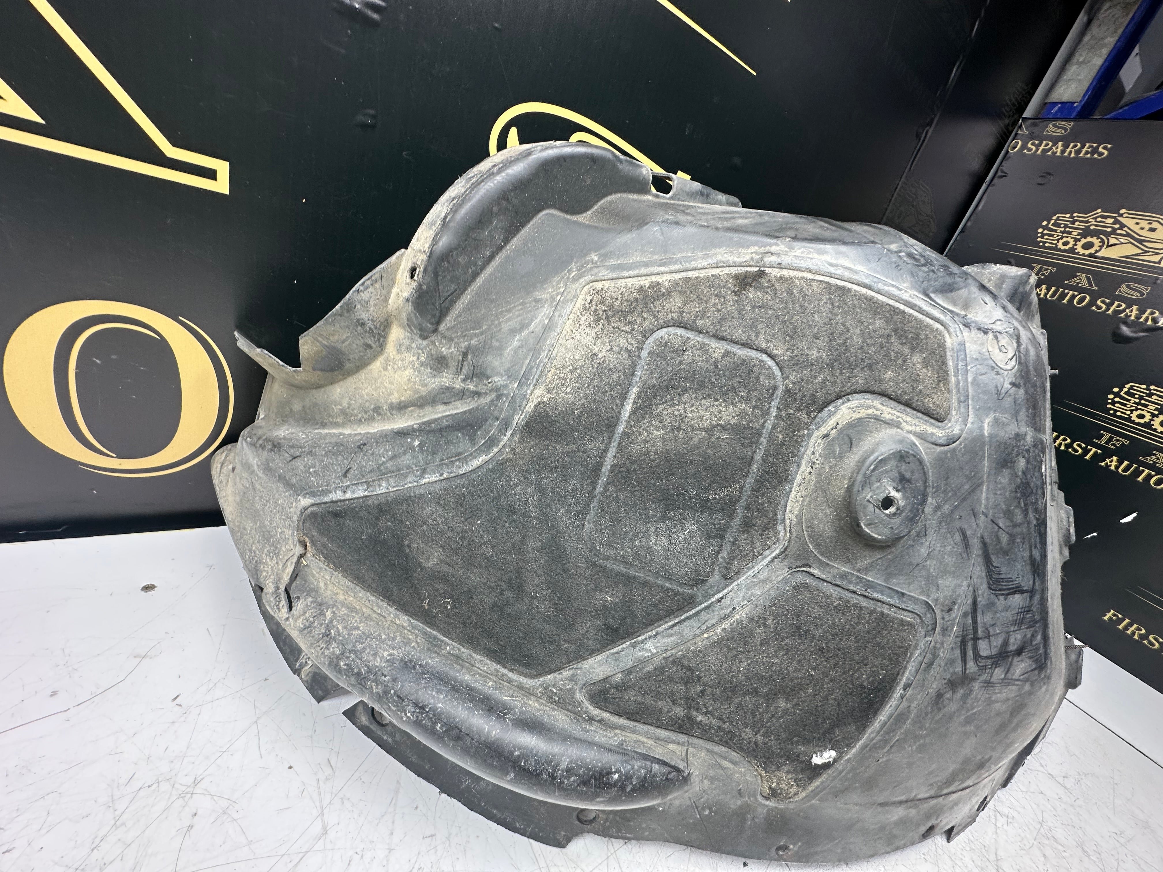 BMW X5 F15 F85 Front Right O/S Wheel Arch Cover Liner (7290854)