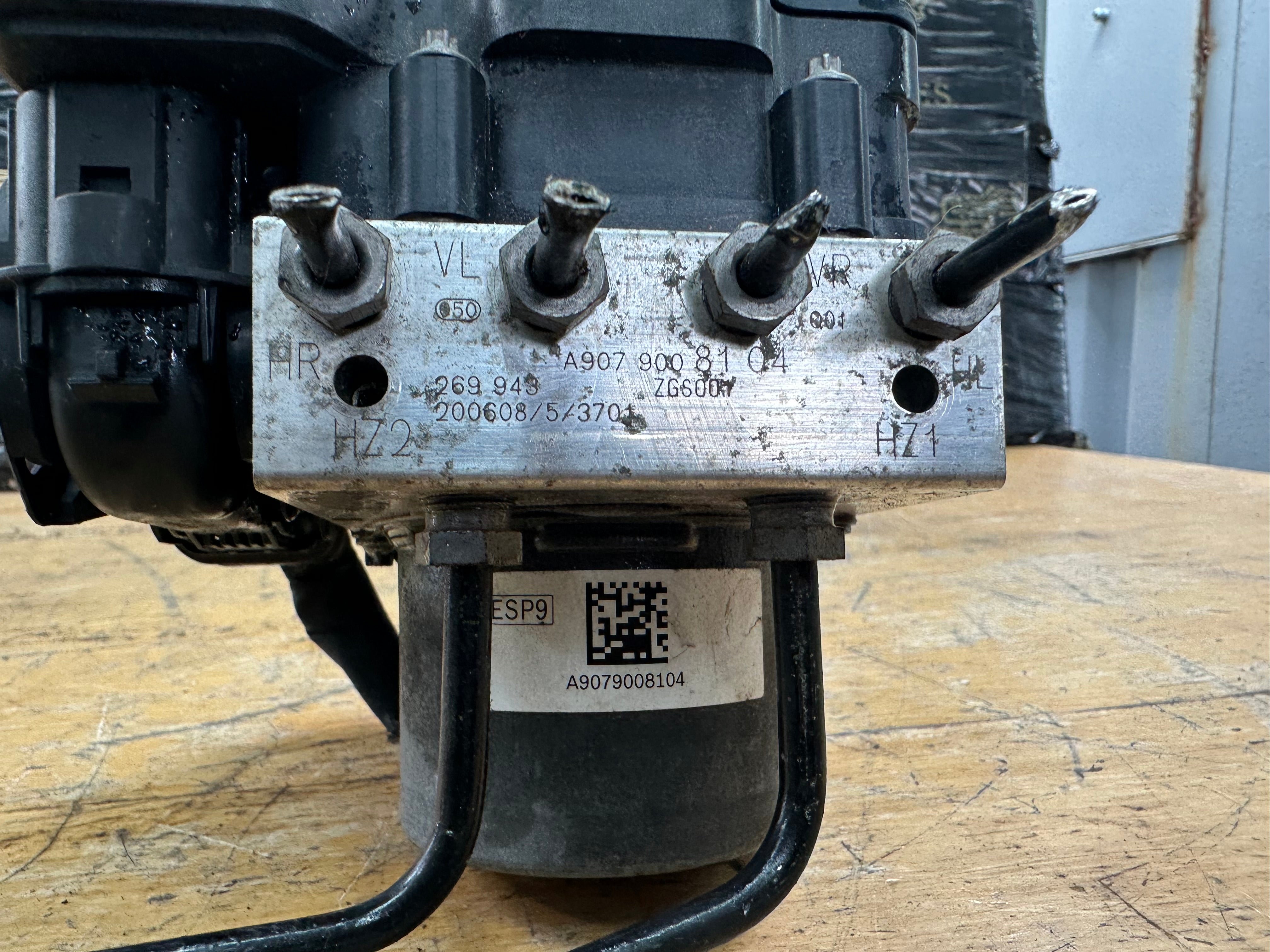 Mercedes Sprinter 2018–2024 ABS Pump (A9079008104)